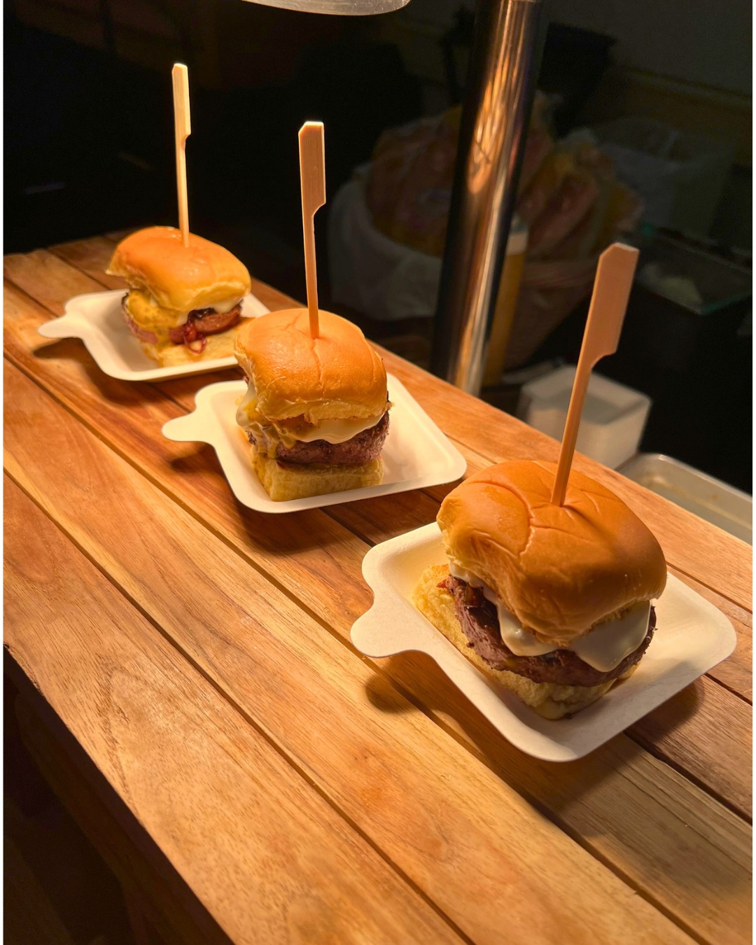 🌊🎉 An exciting moment for Martin's - we were the proud bread sponsor of @pebblebeachfoodandwine for the very first time! From meaningful conversations with world-class chefs to showcasing our products on a national stage, we left inspired and incredibly grateful. Here's to building on these amazing relationships for years to come! 🍔✨
#potatorolls #itsallaboutthebun #PBFW26