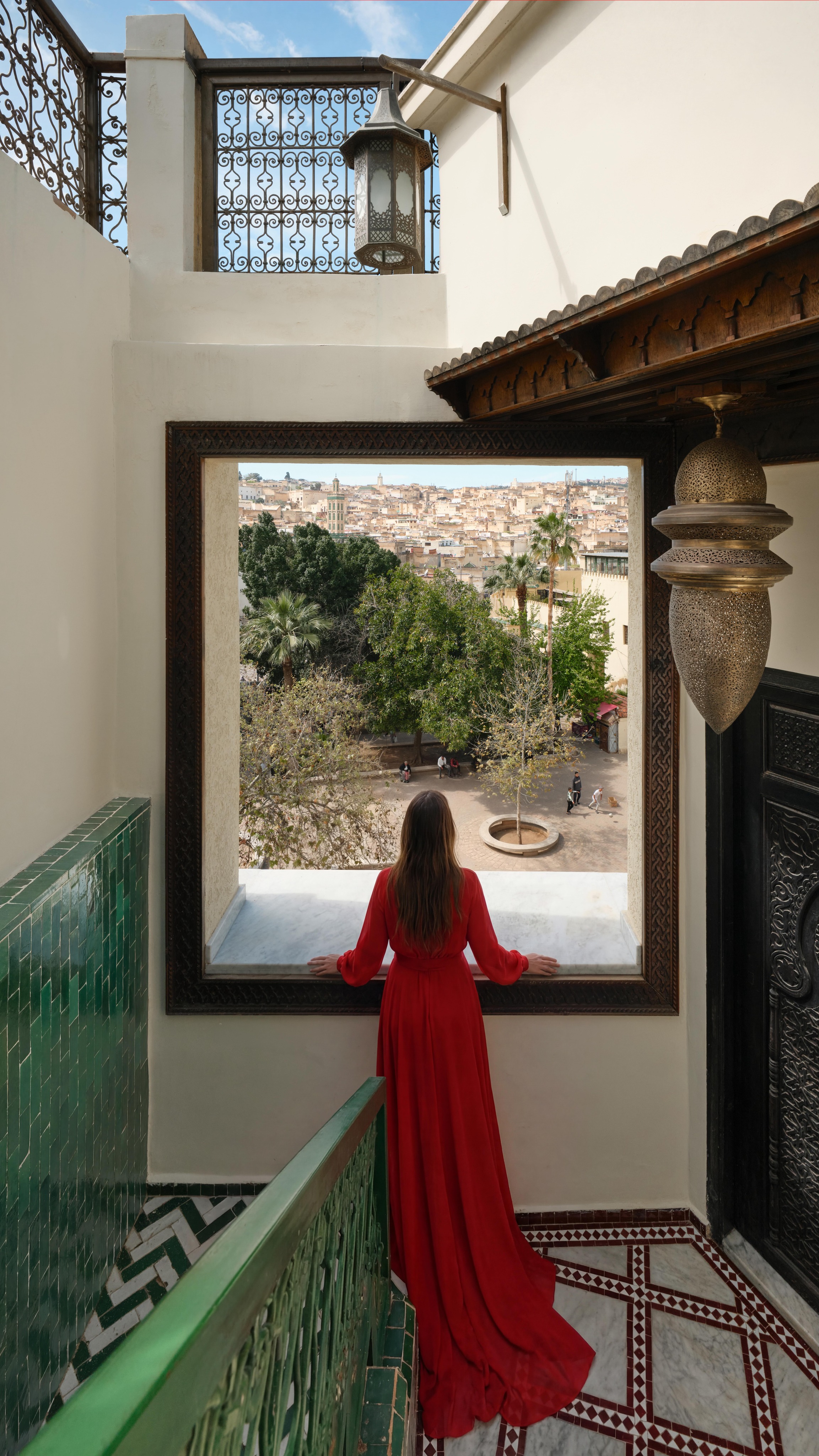 Welcome to Palais de Fès, where timeless elegance meets unforgettable experience ✨🤍
Indulge in the finest Moroccan gastronomy, where every dish is crafted with ultra-refined detail and passion. Our impeccable service anticipates your every desire, creating moments of pure comfort and distinction.
From breathtaking panoramic views over the ancient medina to the iconic Dar Tazi restaurant, every corner tells a story of heritage and prestige.
Discover our one-of-a-kind Legendary Suites, overlooking a 14th-century palace or opening onto mesmerizing skyline views, each space designed as a sanctuary of beauty, serenity, and character.
This is more than a stay… it’s a legend to experience. ✨
🎥: @sno_upey