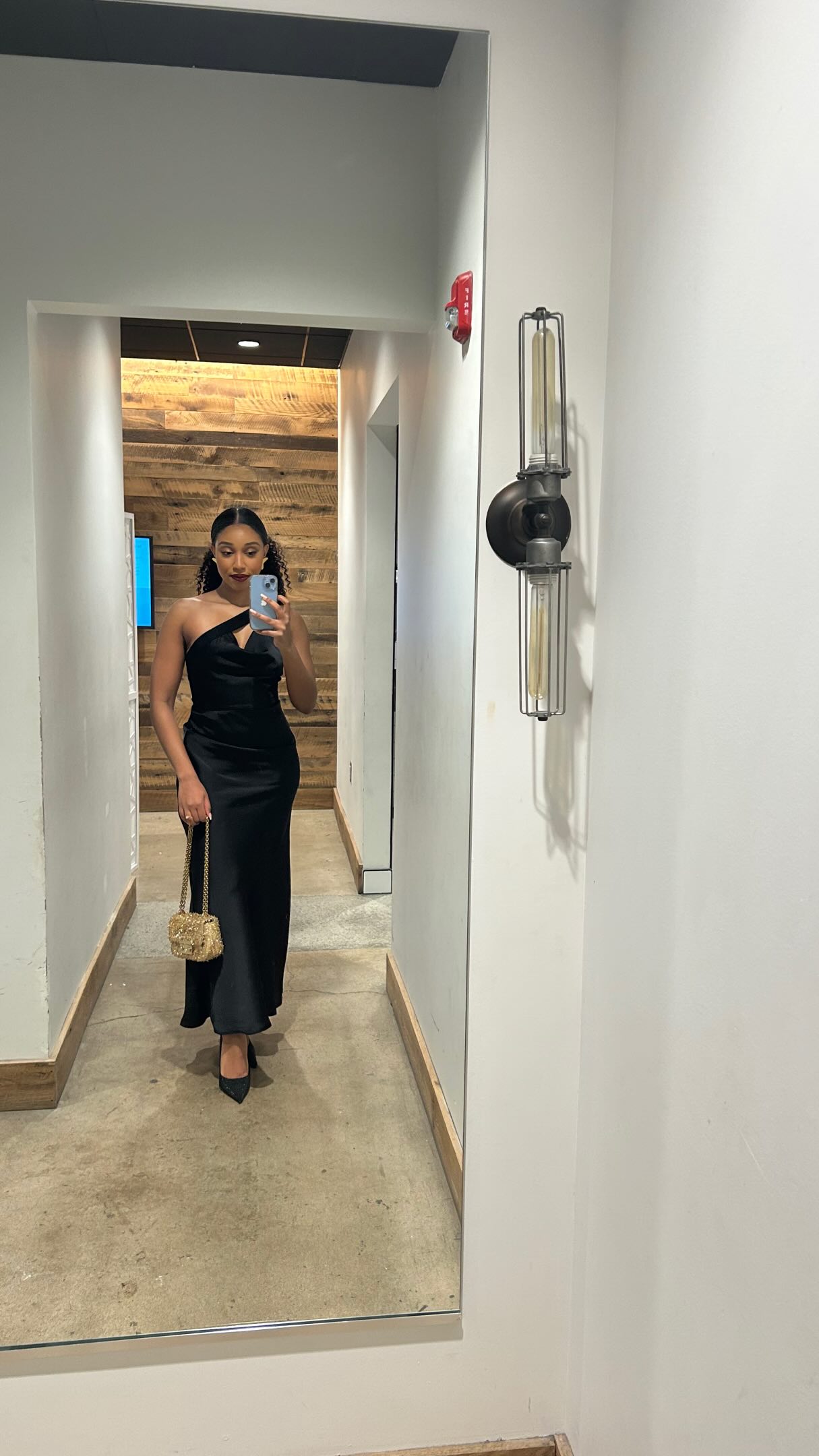 More Fly Me to the Moon - Frank Sinatra Cover 🌑💫
#flymetothemoon #explore #jazz #coversong #dmvsingers