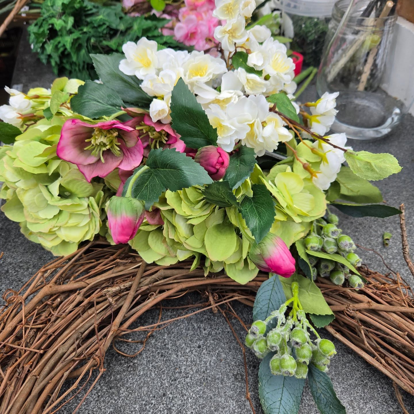 Getting under way with spring wreaths! Stop in to check out the out the options, or place a custom order!
#colonialgardens #gardencenter #springdecor #custommade #fairfieldct