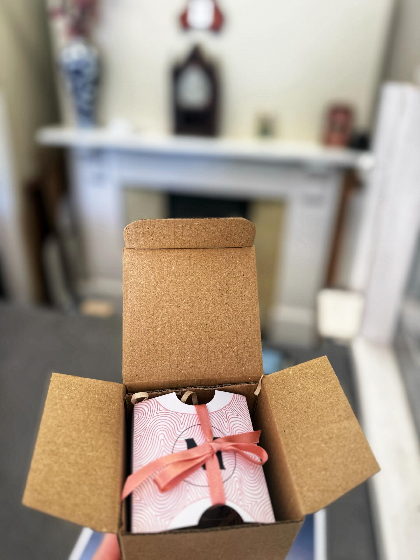 A little sneaky peek of some veeeeeery specials packages going out today 🩷 #mothersday