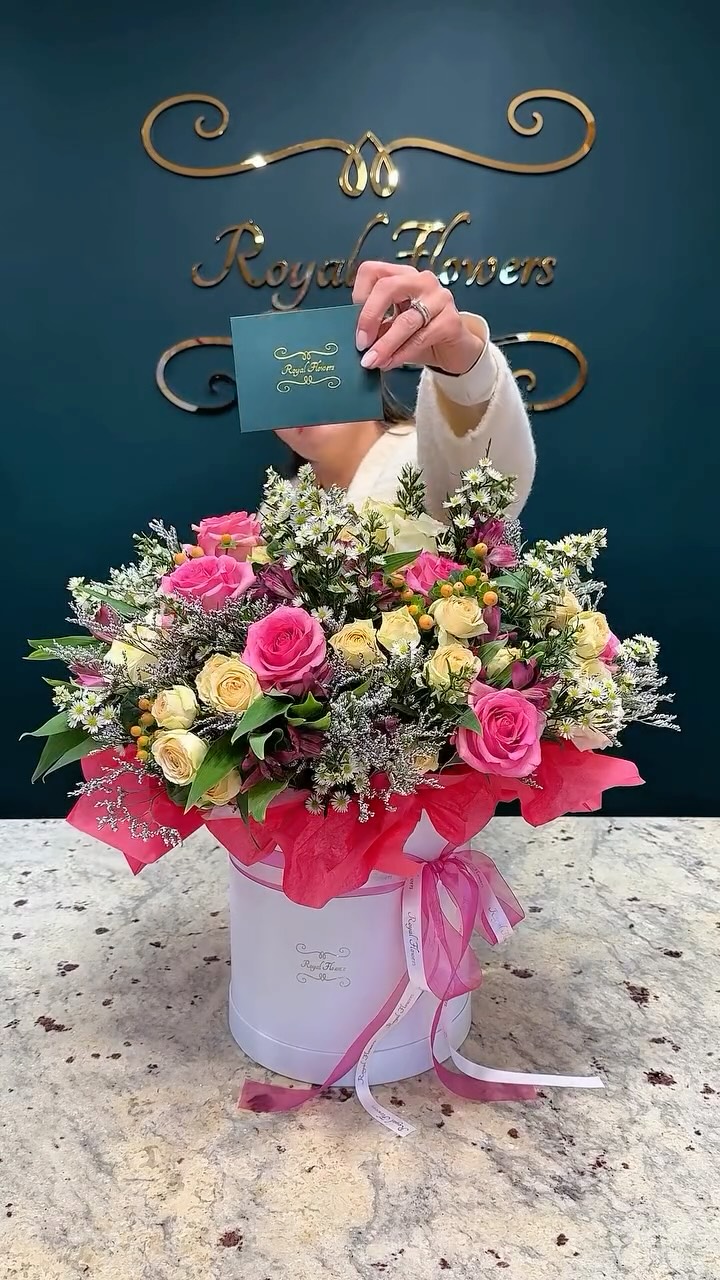 POV: You just found your dream flower box ππ
Watch how we turn simple stems into pure floral magic β¨
#royalflowersnj #FloristReel #FlowerBoxGoals #BloomWithStyle #FloralVibes #freshflowerarrangement #FlowerReel #AestheticFlowers #medfordnj #florist