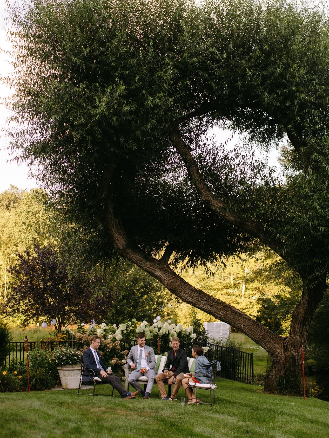 This is your reminder that cocktail hour is part of the experience, not just the in-between
Good food, great drinks, music flowing, and not a single rush in sight 🥃🎶
Planning & Design: @allsettup
Photographer: @mikhailglabets
Catering: @smallkitchen_bigtaste
Fairfield County Wedding Planner | Destination Wedding | Luxury Wedding | CT Wedding | Fairfield County Wedding Planner | Hudson Valley Wedding | Event Planner | CT Event Planner | Destination Planner | All Sett Up Events