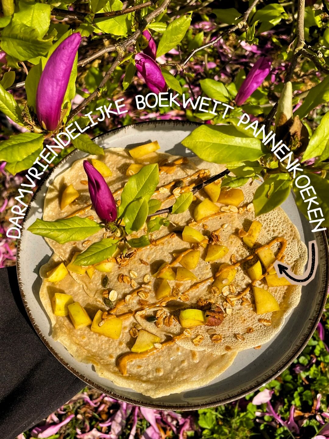 EASY, DARMVRIENDELIJK EN SUPER LEKKER 🥞🤩
Glutenvrije pannenkoeken dankzij boekweitmeel dat vele gezondheidsvoordelen brengt. Gebruik amandelmelk en ghee en maak ze lactose vrij.
Blije buik = blije jij ✅