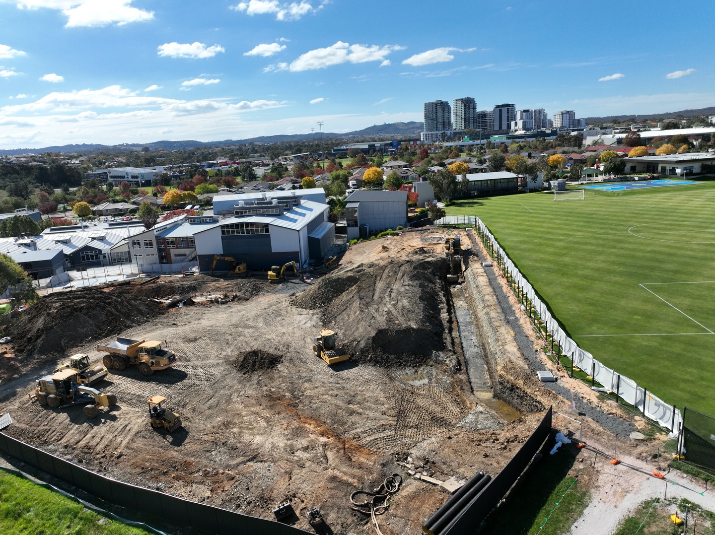 Breaking ground at Burgmann school for @manteena_group 💪🏽
With bulk, detail, foundation concrete, hydraulics and civil pavements all being done in house, this one’s set to keep us busy in the months ahead 🙌🏽