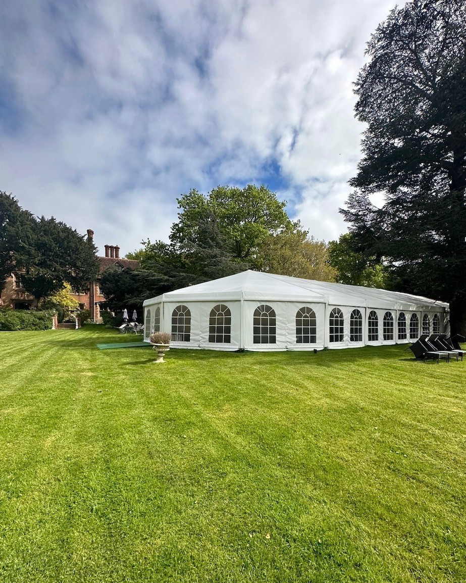 Look at one of our beautiful marquees, standing proud for a long-term hire at a local wedding venue🌿🌸
#marqueehire #marqueewedding #luxurymarquees #luxuryevents #luxuryweddings #outdoorevents #eventmanagement #instagood #photooftheday #beautiful #photography #picoftheday #follow #nature #love