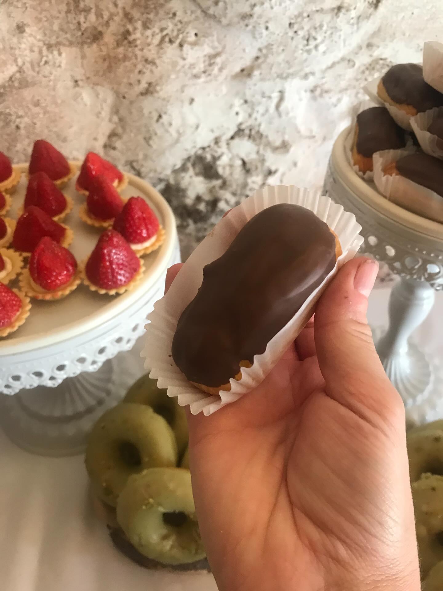 We get a bit sad when the desserts are just one and done bites. Our mini desserts aren’t tiny! From delicious donuts to elegant dessert pots to decadent mini cheesecakes, each one is a good moreish portion that are not too big and not too small - they’re just right. And each mini dessert is served in a stunning yet carefully crafted Dessert Table design so guests can serve themselves easily, no fuss or muss.
📍Glasgow Weddings • Edinburgh Weddings • Wedding Dessert Table • Buttercream Wedding Cake • Scottish Weddings • Modern Wedding Cakes • Scottish Wedding Venue • Wedding Macarons • Wedding Doughnuts