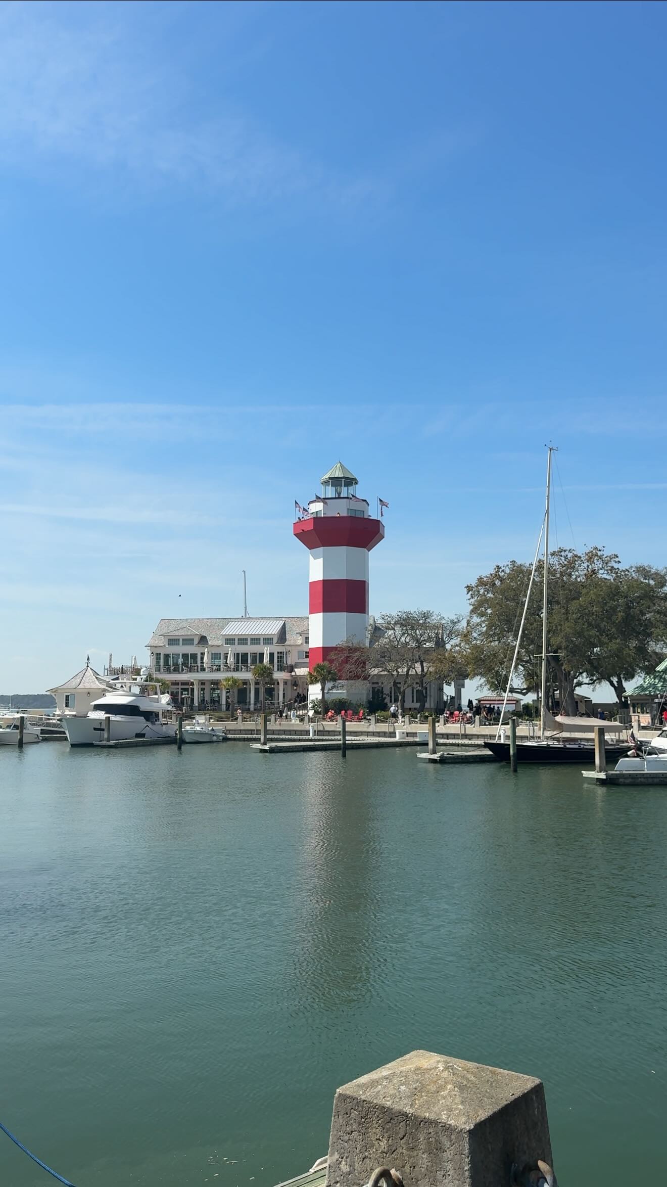 Slow mornings, local favorites, and nights you don’t want to end… your Hilton Head weekend starts here!
Want more local recommendations? Message me anytime!
#hiltonheadisland #localrestaurant #lowcountryliving #shesellsthelowcountry #hiltonheadrealestate