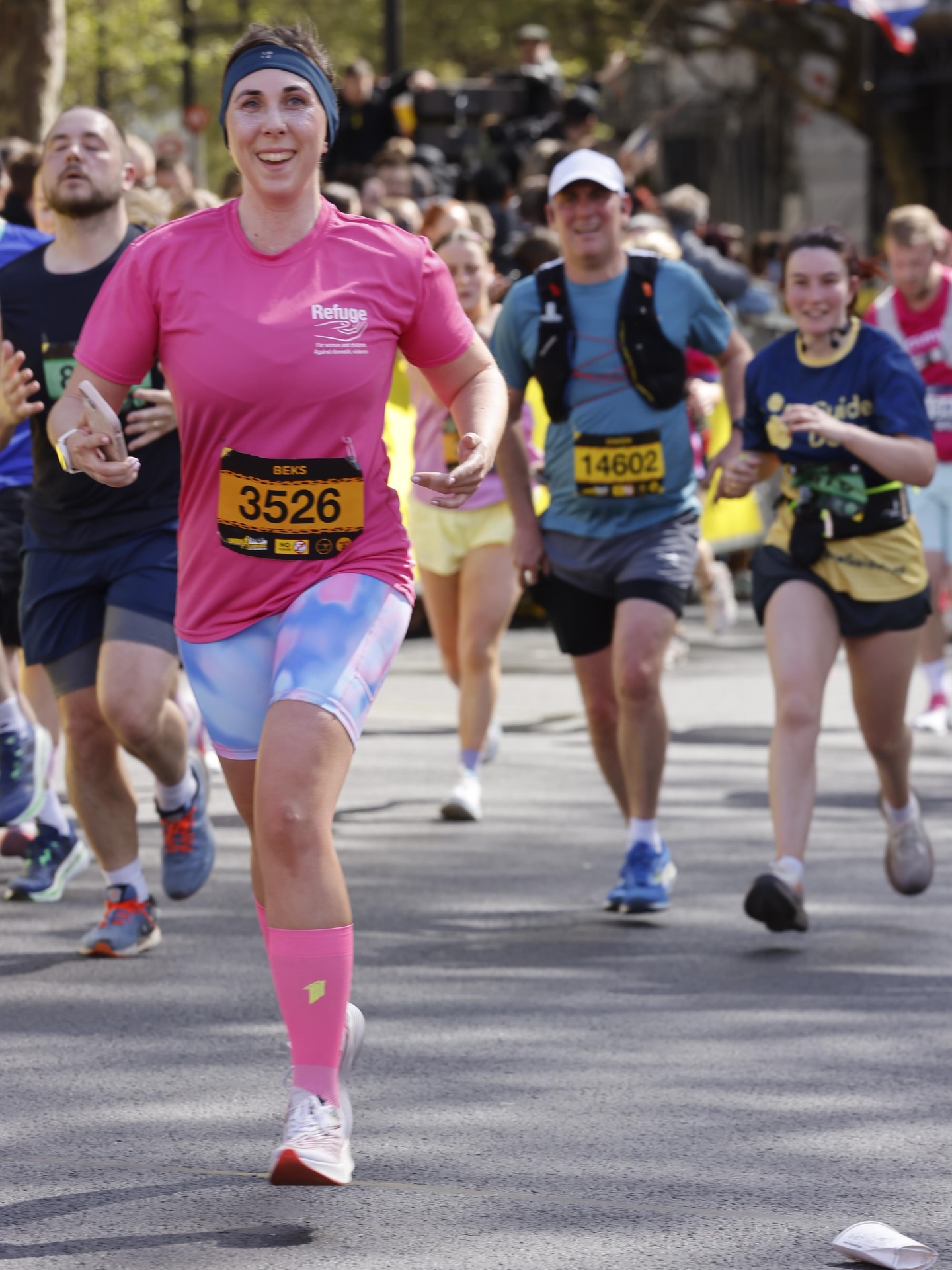 Official race pics 📸
Always love a floating shot 🧞♀️ they were mostly downstep pics…these were the good ones 😆
@londonlandmarkshalf @refugecharity
#londonlandmarks #londonlandmarkshalf #londonlandmarkshalfmarathon #racepics