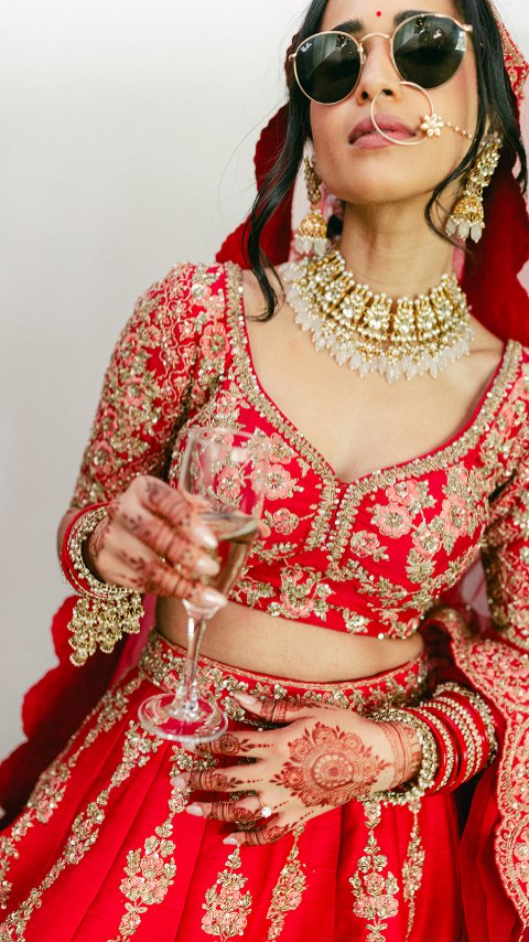 Makeup isn’t just for the day.
It’s for every photo that lasts after it ✨
If your photos matter, your makeup should too 🤍
Photo @carolwangphoto
Hair and makeup by Melody
.
.
.
.
#weddingmakeup #torontomakeupartist #bridalmakeupartist #torontobrides #bridalbeauty