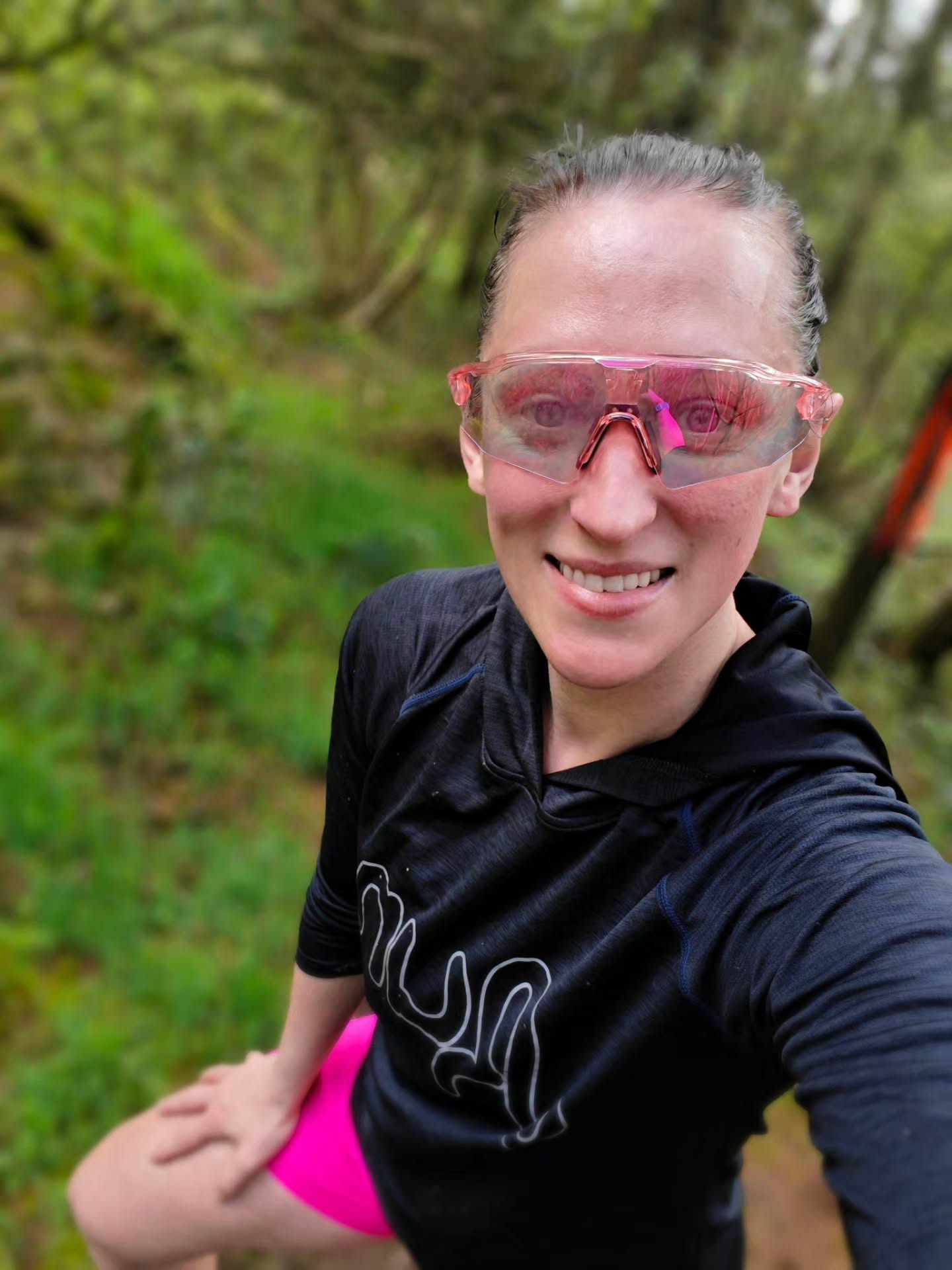 Trying to quiet the inner ultra runner is like arguing with someone who’s packed snacks for a 3-day hike… on a 5K.
“Go on, push it.”
“No… what if we need this energy in 6 hours?”
Because once you’ve trained your brain to think in days, not miles, everything becomes a negotiation:
– Finish line? Or just checkpoint vibes?
– Sprint? Absolutely not. What if we need that hamstring tomorrow?
– Empty the tank? Are you OK?? We don’t do empty.
But today… my furry boy and I went out for a short, sharp, fast few miles.
No shortcuts. No “I’ll jog the ups.” No coasting the downs.
Every. Single. Step. Run.
And my ultra brain was NOT OK with it.
“Why are we doing this?”
“Why are we running the hills?”
“Who approved this reckless behaviour??”
Because usually… we save.
We manage. We hold back. We leave something in the tank for later.
But today wasn’t about later.
It was about now.
Running the ups when your legs say no.
Running the downs when your brain says break.
Running through that urge to protect instead of perform.
And weirdly… nothing broke.
The tank didn’t explode.
The world didn’t end.
We just… ran.
Still though… we’ll keep a little in the tank.
You know… just in case 👀
#ultrarunnerissues #ultrarunning #girlswhorun