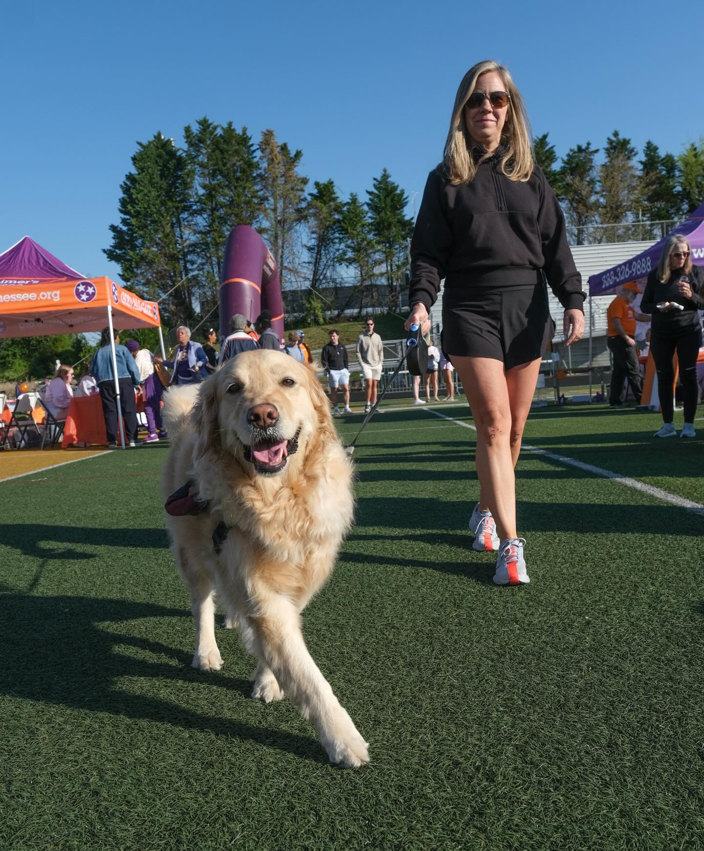 Here’s a tip for my photo hobbyist friends who would like to try a little street photography, but…
A: Don’t live in a busy city…
B: Don’t feel comfortable photographing strangers…
Find a local nonprofit organization in your town that holds fundraisers in which folks gather to raise money. It’s a “target rich environment” for subjects and everyoyne is there for a good cause, so attendees are not likely to object to having photos made. Call ahead and offer to donate your photos. Many will agree.
Also…there might be dogs! @alzheimerstennessee