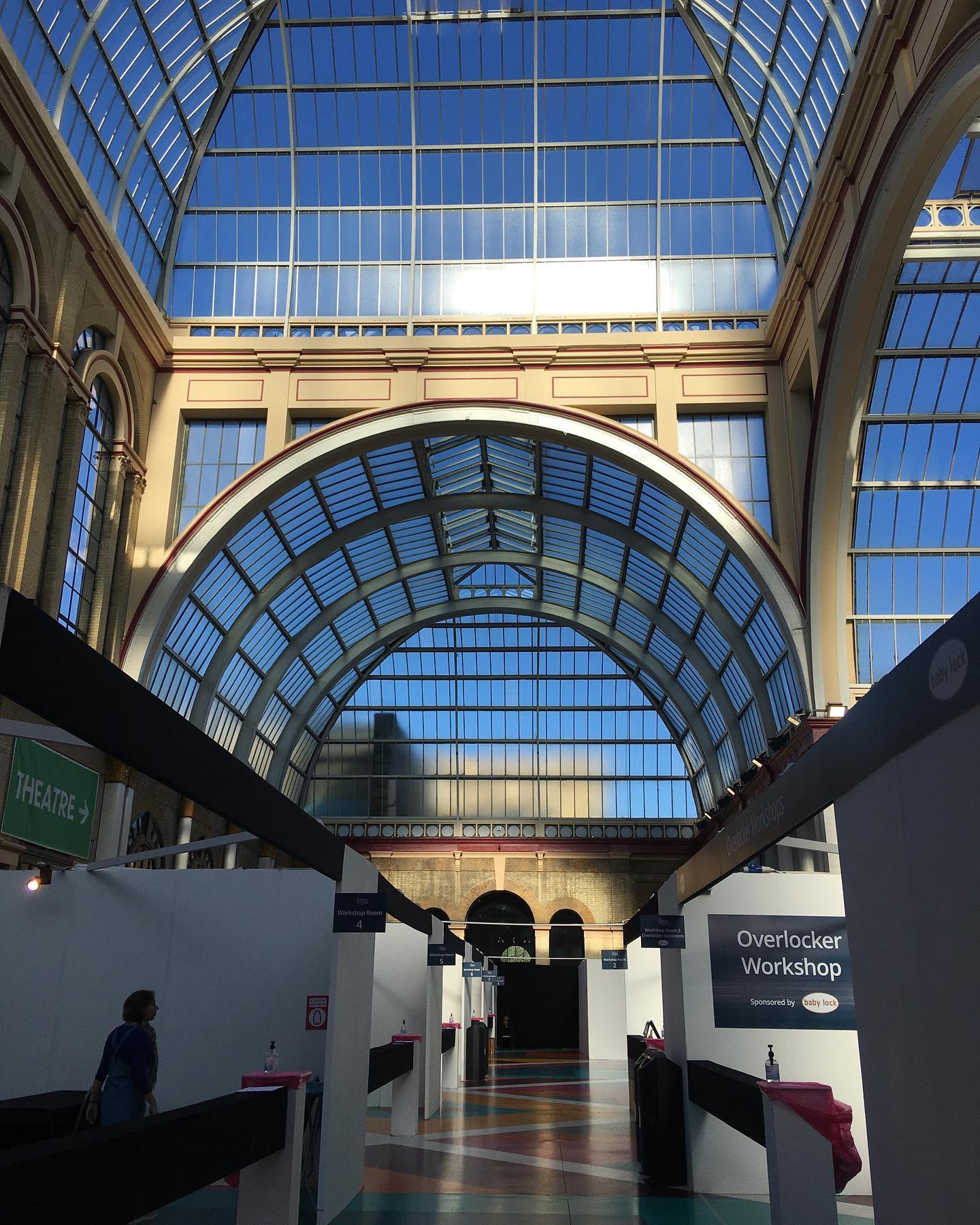 Another fabulous day at the Knitting and Stitching Show at Ally Pally. Huge thank you to all the lovely students who joined my classes. It was such a pleasure to meet you. I can’t quite believe it is over so quickly #allypally #knittingandstitchingshow #handembroidery #countedembroidery #needlecases #bayeuxstitch #embroideryclass