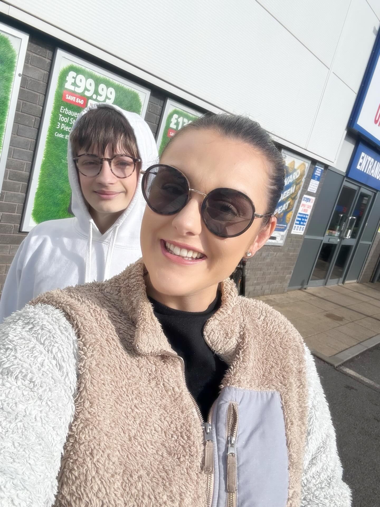 My big cousin has been the most incredible help through this renovation 🫶🏻 he’s creative, artistic, and getting perfect lines with frog tape is absolutely his thing… whereas I seem to be guided more by impulse and just splashing paint on the walls 😅
It’s been so special to reconnect while navigating the chaos of it all, but it’s also reminded me how difficult adolescence can be—and not that your 20s feel much clearer.
Navigating identity, friendships, family dynamics, and figuring out who you really are 🌸