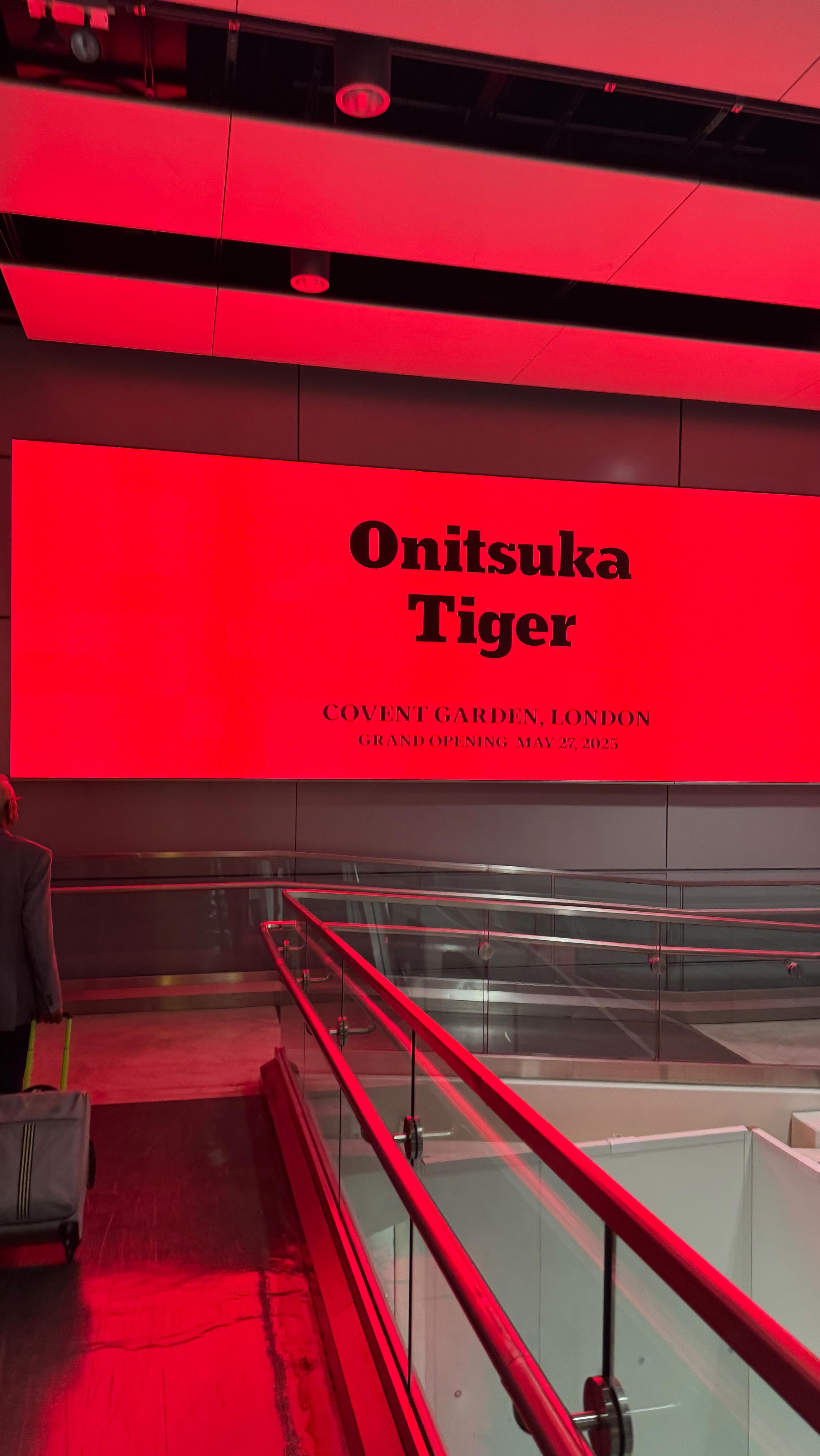 I’m just a (type 1 diabetic) girly who wants to go running, ofc I’m going to ask you to #GRWM!
Running with type 1 diabetes is never just a run. It’s preparation, monitoring, adapting, and still showing up. It’s not about restriction, it’s about constant decision-making. The views are beautiful, but the real work is happening behind the scenes. You’re running two systems at once.
#diabetes #runclub
@nike @rarebeauty @garnieruk @kyliecosmetics @elfcosmeticsuk @freestylediabetes @_kc.sportswear_