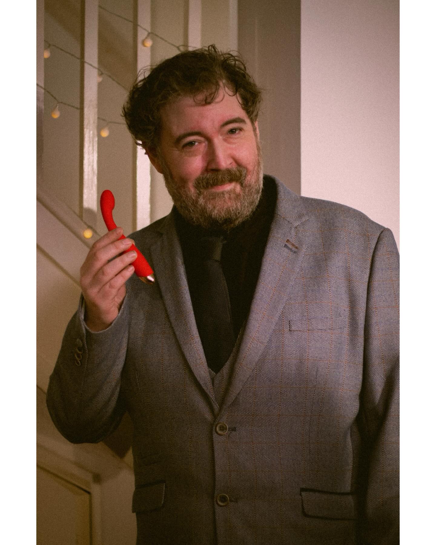 Was outrageously hard to narrow all of these down - so many great moments from the set of A Manโs Best Friend!๐
Starring @thenickhelm, @amaru_narvaez, @jamesantonyscripps & @bella_band
Writer & Director - @leothomaswriter
Producer - @s_pope01
DP - @bobby_dop
1st AC - @abililyjones
Camera Trainee - @marcojavierfanti
Sound - @willbazalgette
Gaffer - @producingdave
Spark - @blyrichards
Trainee Sparks - @ronnie.boyish & @calvinsclass
Prod. Design - @pete__collie
Intimacy Coordinator - @georgina_dicker
Still Photographer - moi๐ซถ๐ป
Canโt wait for everyone to see the finished film ๐
๐ช๐ฆ๐ซฆโค๏ธโ๐ฅ