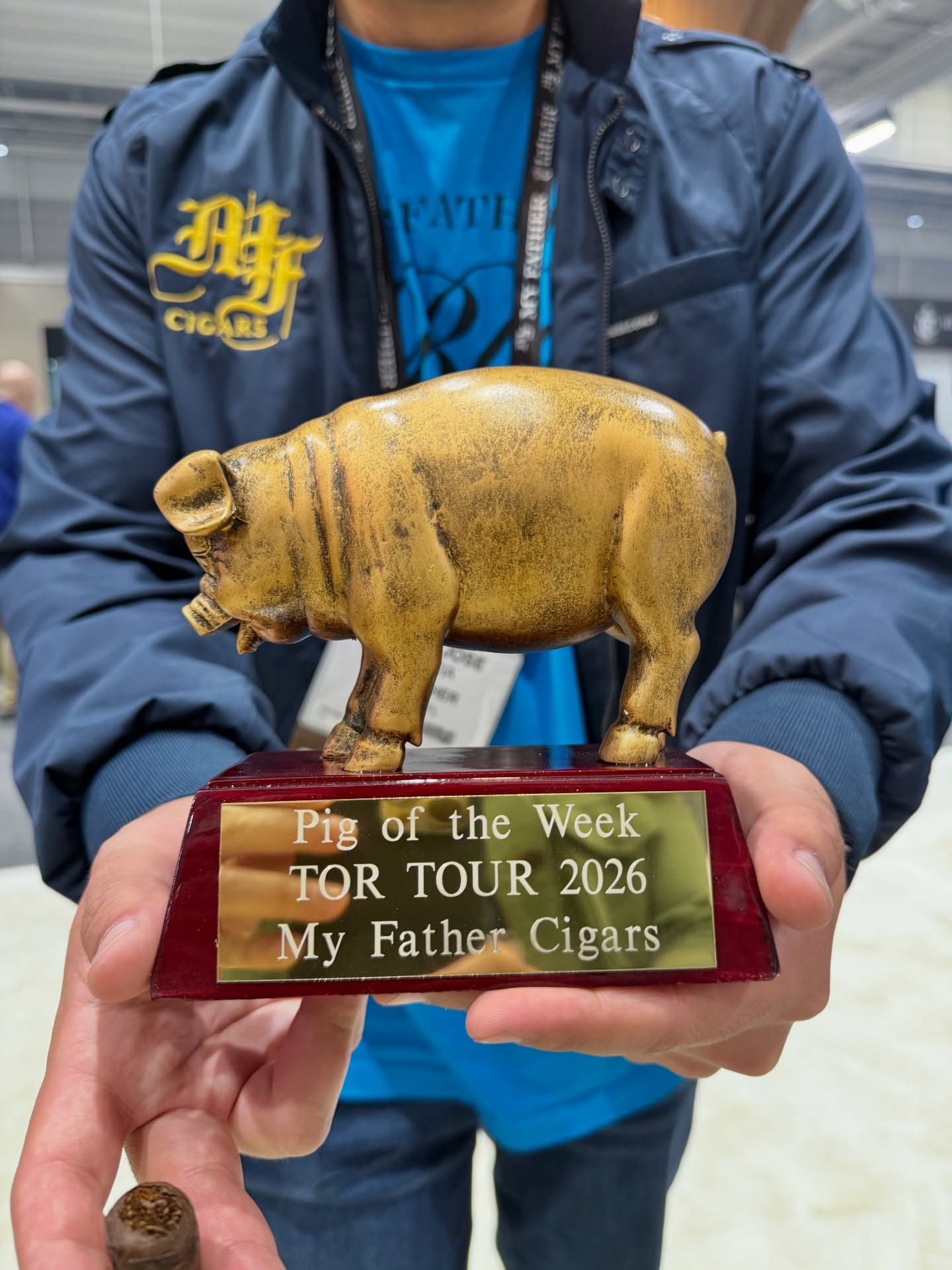 @myfathercigars isn’t only a three time No.1 Cigar of the Year by @cigaraficionado winner 🏆🏆🏆, but can now add the new and acclaimed Tor Tour 🐖 Pig of the Week Trophy to their impressive list of accolades.
Thank you to the García family for showing our group of 🇬🇧 UK specialists an amazing time in #Nicaragua at the beginning of the year. An unforgettable experience of the marriage of the Cuban cigar tradition and Nicaraguan cigar culture.
Keep an eye out… some extraordinary new lines are heading to Britain soon 👀🔥
#myfathercigars #tortour2026 #cigars #cigar