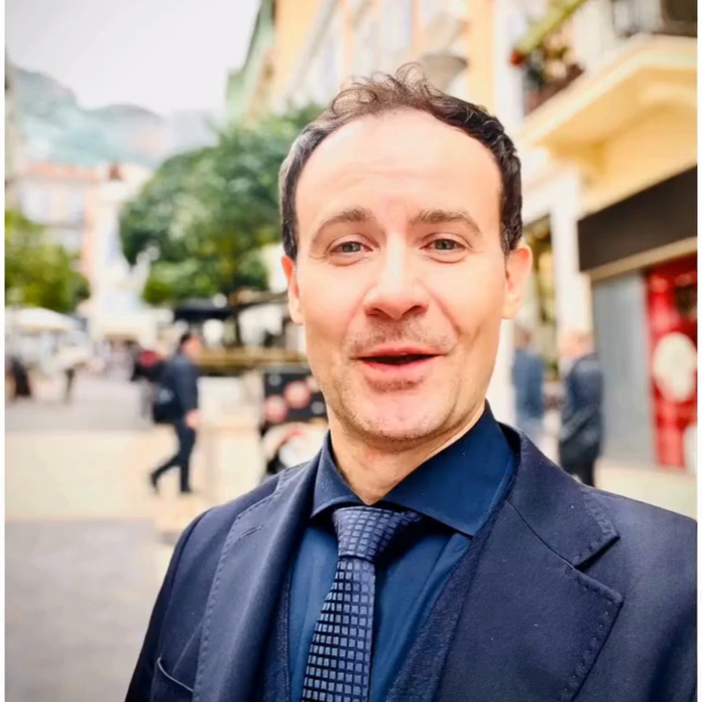 WORDS OF ECO-LOGIA a new hightech section of MONACŒCOART® MonacoEcoArt.com
EPISODE No. 2 Environmental Communication: much more than a COM driver.
🗣️Welcome to a new weekly column of Eco-Logia! Let’s talk about a term that is very #popular nowadays 🔹Environmental Communication is the interdisciplinary #study and #practice of sharing information about environmental affairs, risks, and nature 🔹 It includes news, #advocacy, and #marketing to raise #awareness, influence policy, and shift public opinion on #environmental issues.
Modern environmental #communication goes beyond mere public relations to shape attitudes and promote #Sustainability 🔹Environmental Communication will increasingly bridge the gap between human sciences and sciences, creating interdisciplinary hubs to foster better collaboration among researchers, entrepreneurs, policymakers, civil society and indigenous communities🔹
Have you ever tested Environmental Communication? Let me know in the comments
🎬 Editing, Layout and Contents by: © MonacoEcoArt by M.Abbati #selfportrait #filming🎬