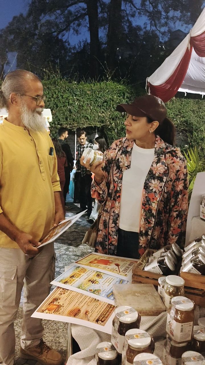 There’s nothing more rewarding than hearing real love for something we’ve crafted with care 💛
A heartfelt thank you to our amazing customer for sharing this beautiful video and their experience with Langha Valley Haldi Doodh Mix. From the rich aroma to the comforting warmth in every sip, it’s moments like these that make our journey so special.
Made with pure ingredients and inspired by tradition, our haldi doodh mix is not just a drink — it’s a daily ritual of wellness.
#langhavalley #preservativefree #haldidoodh #naturalgoodness