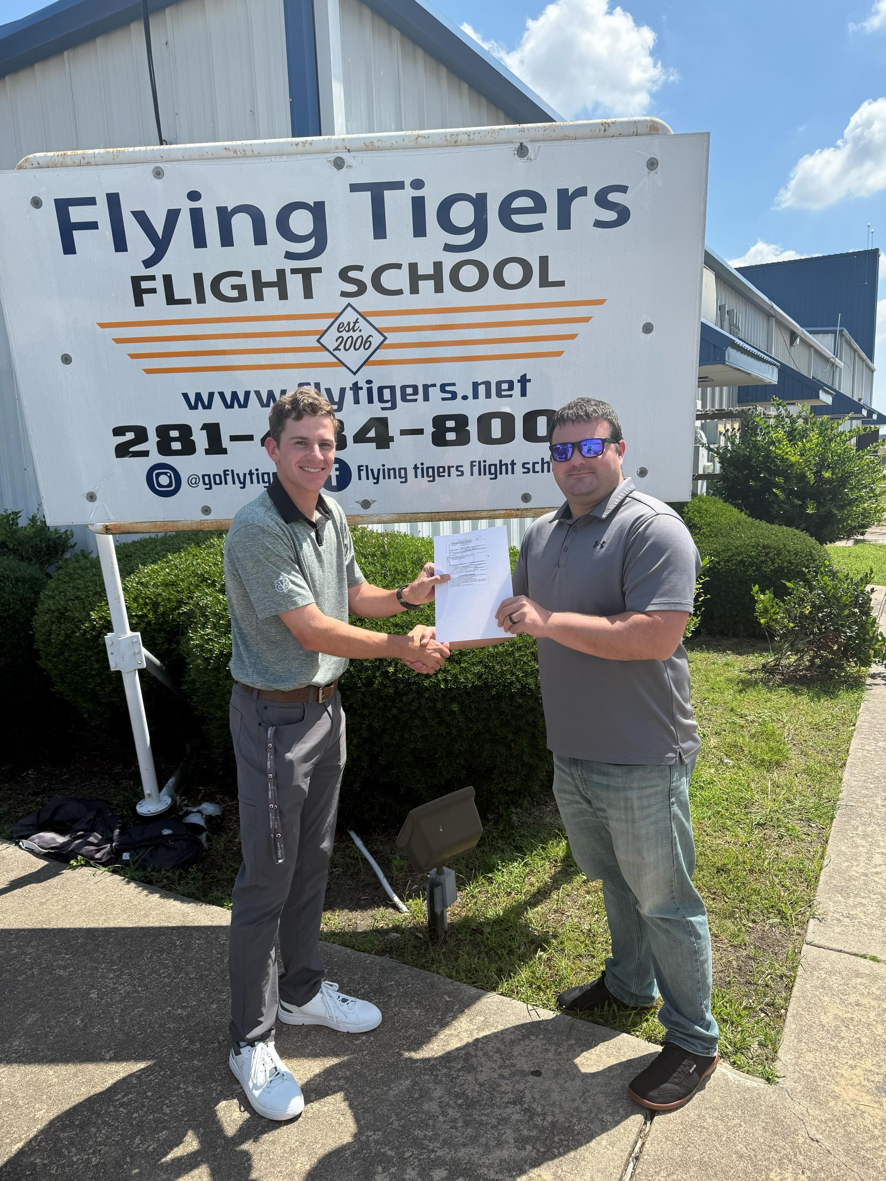 Congrats Holden Hamilton on your Instrument rating! Now onto commercial✈️