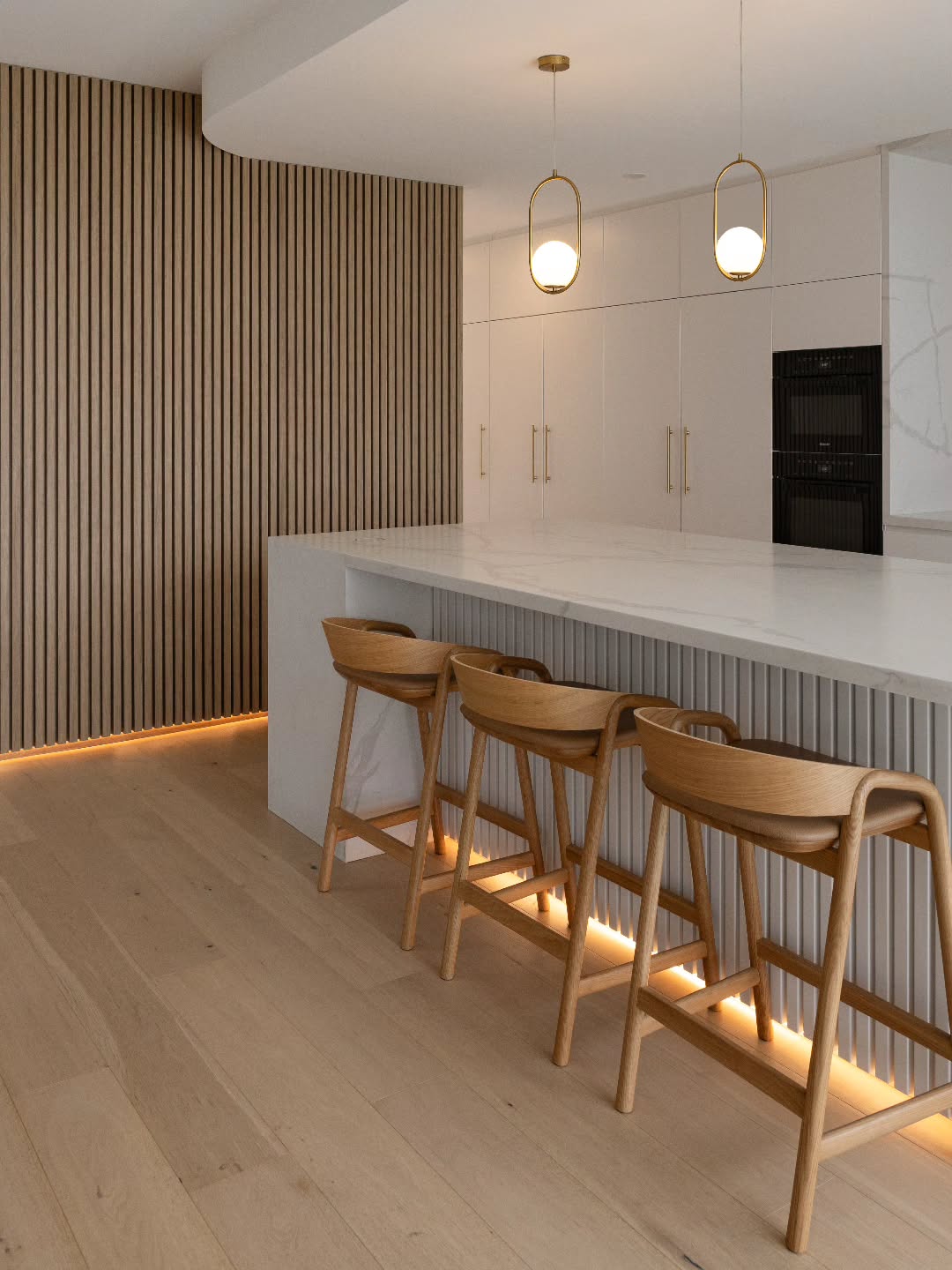 Where material meets mastery.
Our engineered timber flooring anchors this bespoke coastal residence with quiet sophistication.
.
▪️Colour: Tinge Oak
▪️Collection: 15mm Engineered Oak
▪️Format: 1900mm x 190mm x 15mm
▪️Install: Direct Glue Down
▪️Specification: imperialflooringaustralia.com.au/15mm-engineered-oak-timber-flooring
▪️Supply & Install: @imperialflooringaustralia
▪️Project: Mali Beach House
📍 Bulli Beach
.
Imperial Flooring Australia®️
.
www.imperialflooringaustralia.com.au
.
📱 1300 676 176
📧 info@imperialflooringaustralia.com.au
📍 HQ + Showroom: 1 Kennedy Ave, Yallah
📍 Distribution Centres: Sydney | Wollongong | Melbourne