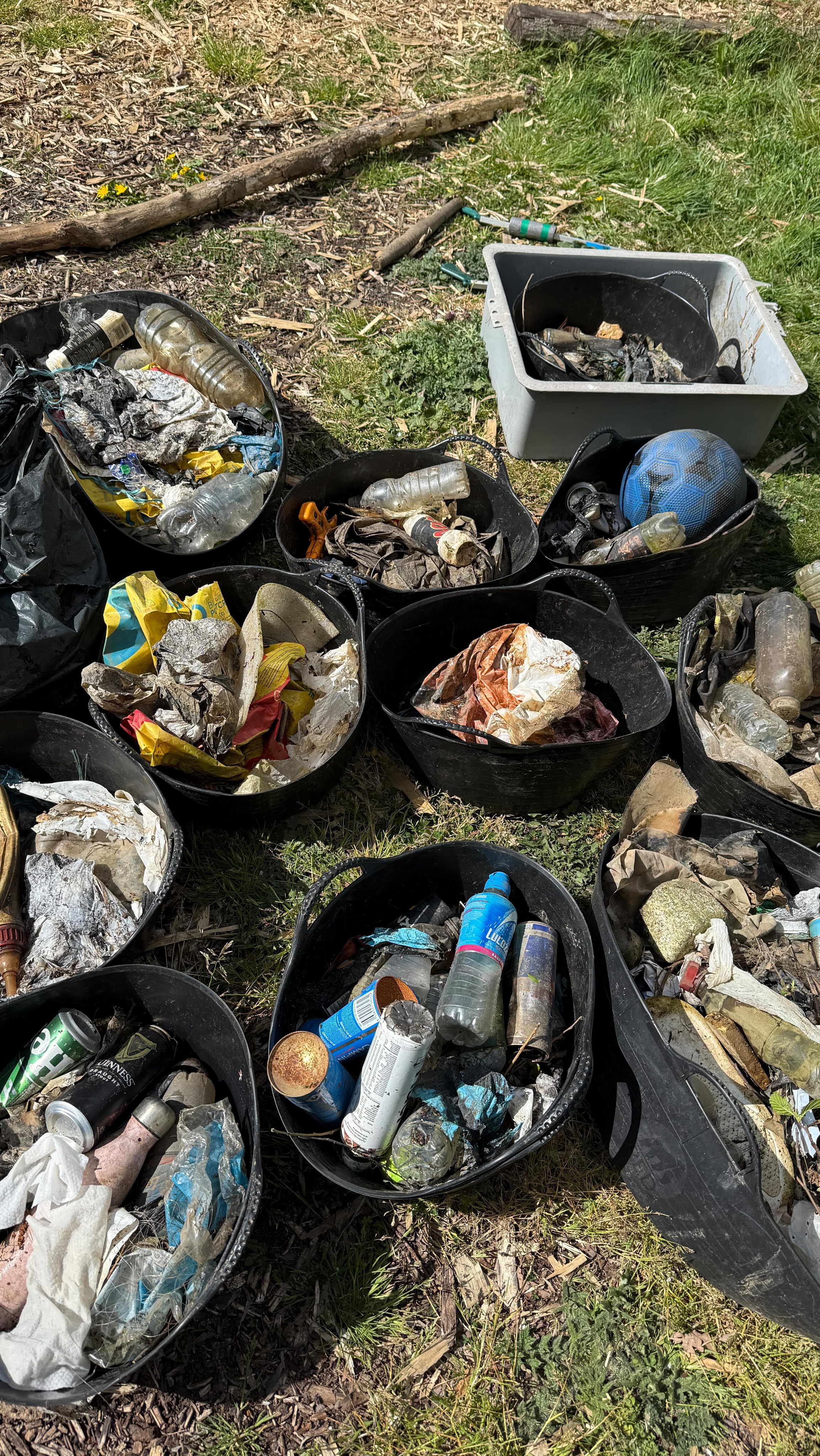 Our annual Spring litter pick - the social we shouldn’t have to do, yet it’s necessary every single year.
Absolute high fives to Ellie, Trish, Tracy, Tom, Sally, Stephen, Izzie and Debbie for getting stuck into the brambles to clean up our section of the River Medway.
We may not have a site here next year, but we’ll be doing it again next Spring to continue to look after our waterways! If anyone wants to borrow our litter picking gear, just drop us a note - we’re in this together 🫶🏼
#paddlecabin #paddleboarding #adventure #litterpick
