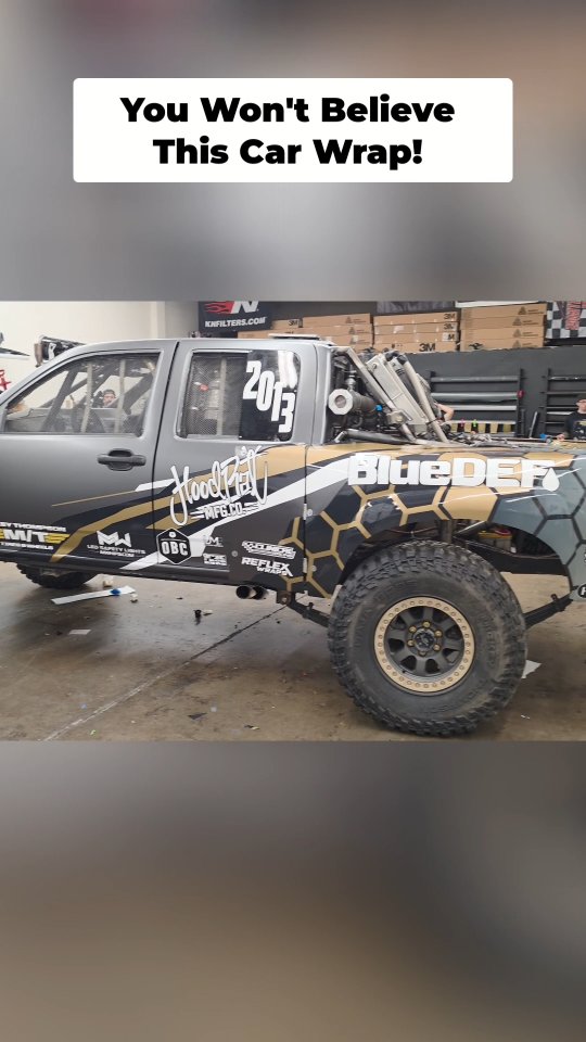 We still can't get over how the truck looks now! @reflexwraps knocked it outta the park on this on.
#wrap #newlook #reflexwraps #twotone #gold