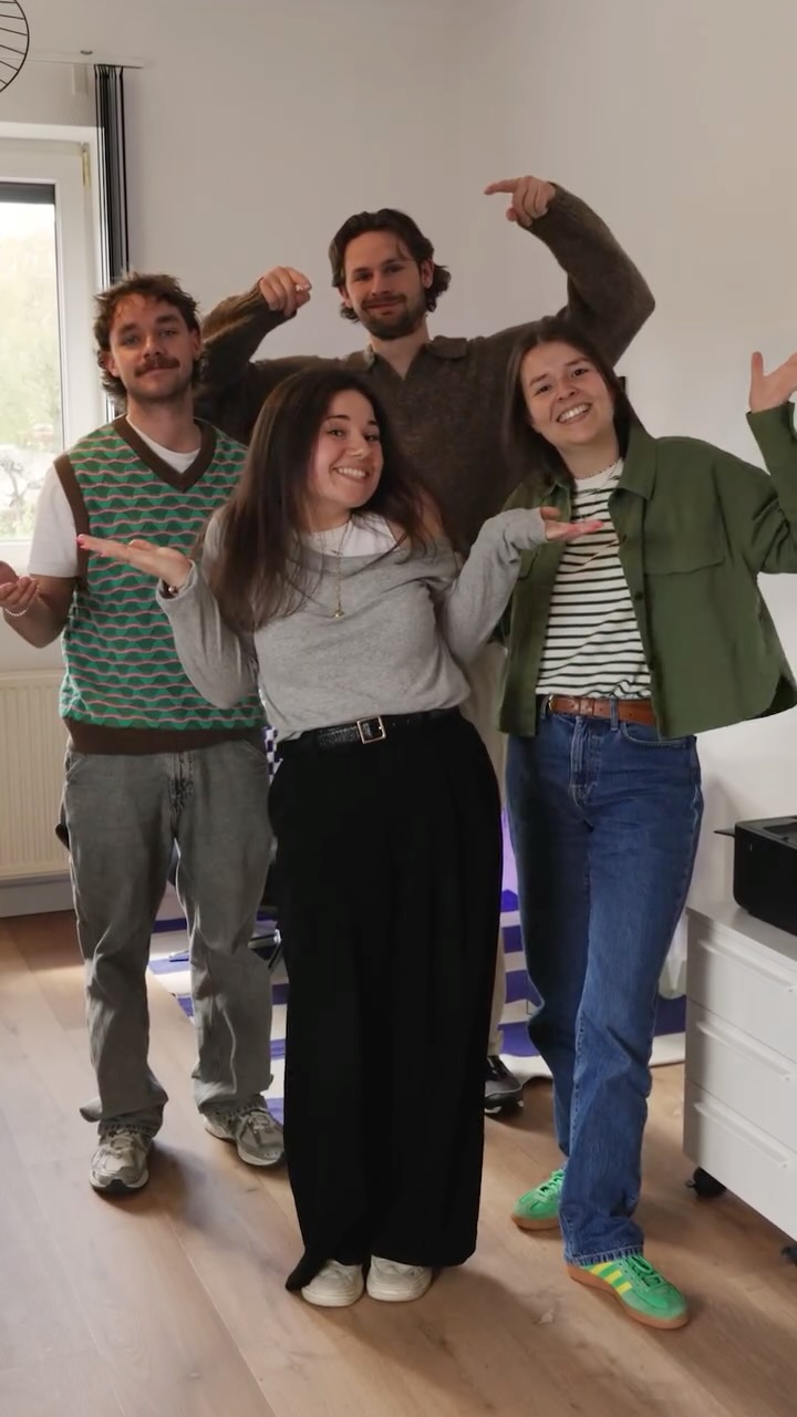 Nouveau membre dans la team tac. 💃
Entre créativité et gestion, Claire rejoint l’aventure en tant que Commercial & Operations Manager et associée.
Un profil hybride qui vient renforcer l’équipe là où ça compte : stratégie, développement et exécution.
Vamoooooos 🫡