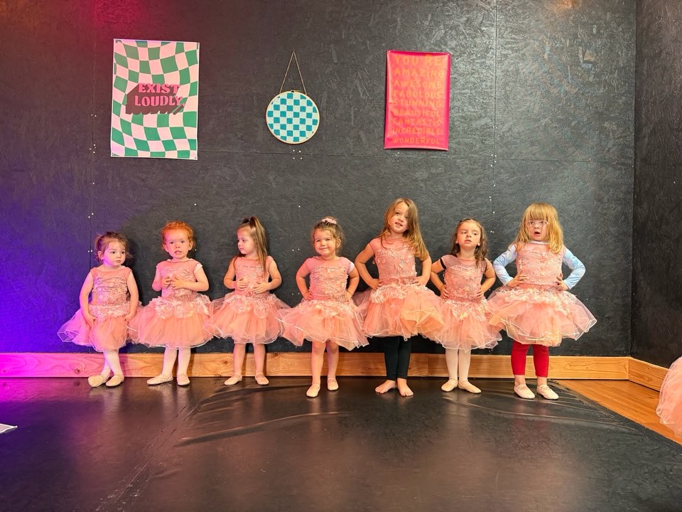 The first sparkle of showcase season is here ✨💜
Our first batch of Radiate costumes is officially going home, and we can’t wait to see our dancers light up the stage in them! The countdown to showcase magic has begun… 🪩🌟
TICKETS are ON SALE now for all studio families with emailed codes.