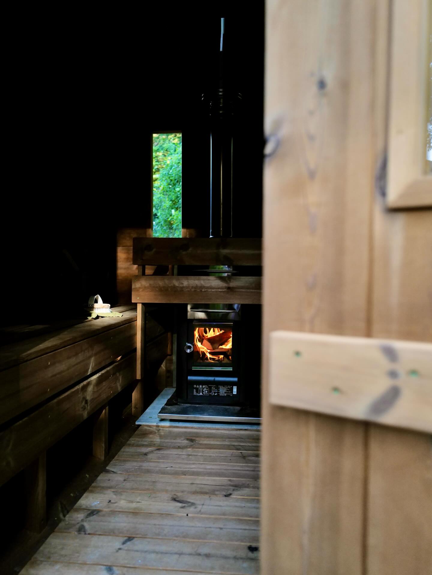 A Sunday morning sauna is a favourite part of my weekly routine but if you're staying in one of our cottages, you can enjoy one at any time.
Just let us know when you'd like us to fire it up. It takes about 45 minutes to reach temperature but the wait is absolutely worth it.
#sauna #saunatime #saunalife #selfcateringcornwall #middlecolenso