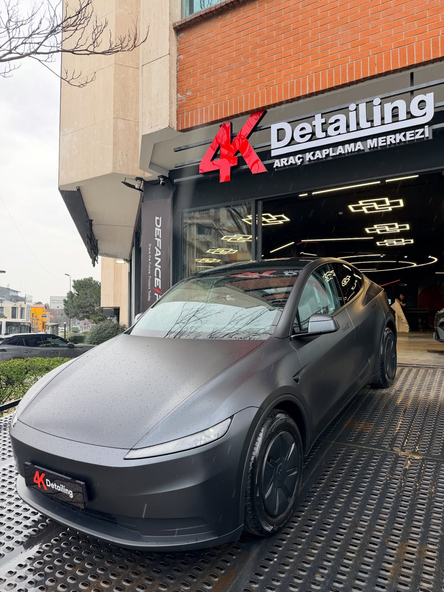 4K Detail’de bir TESLA Y daha,
MAT SERİSİ PPF ile baştan sona koruma altına alındı. 🛡️
Detaylı yüzey hazırlığı, kusursuz uygulama ve premium işçilik…
Hem maksimum koruma hem de mat görünüm✨
✅ Komple PPF Kaplama
🎁 Ön 2 Cam Filmi
🎁 Multimedya Ekran Koruma
🎁 Ön Cam Seramik Kaplama
4K Detail ayrıcalığıyla hediye edilmiştir. 👏
🛡️ Defance Pro,
7 yıl NFC garanti sistemi ile aracınızı uzun yıllar güvenle korur.
💎4K DETAİL Aracınıza Değer Katar.
#defancepro
#PPFKaplama
#190micron
#teslay