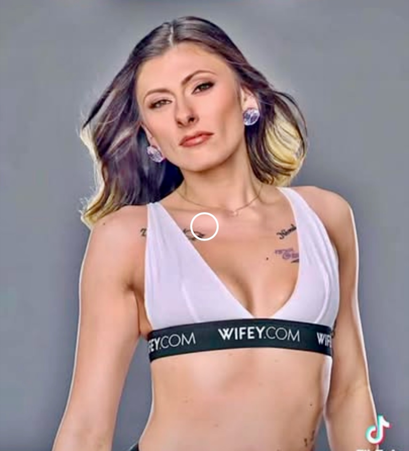 Wifey.com/loladevon @lolariley.69.26 @vixenmediagroup #hotwife #hotwifelife #thevxnchronicles
