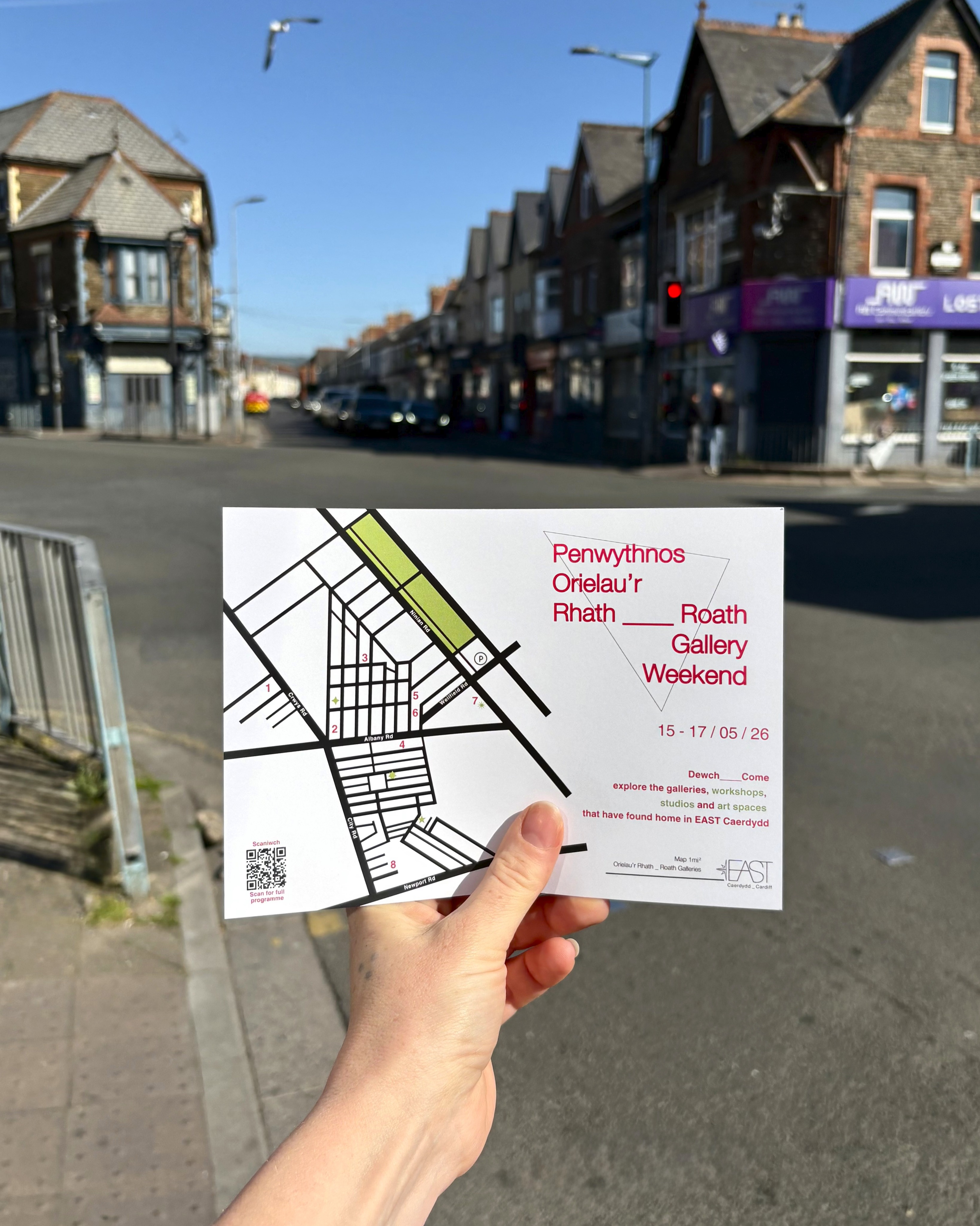 It's here! The Roath Gallery Weekend begins this evening with a late-night opening of lots of galleries including our very own 'Holding the Future' exhibition! We're open until 8pm tonight, so please do pop along to see us @urbancrofters on Crofts Street, just a short walk from familiar venues such as @thegatelive & not far from Newport Road... (we're the little green star near the bottom of image 2). Our cafe @urbancrofters will be open for all your drink / snack requirements!
See you tonight, or tomorrow (Saturday) for the final day of our exhibition! And then you can pop along to some of the other arty venues - find out more about the Gallery Weekend by following @__________east