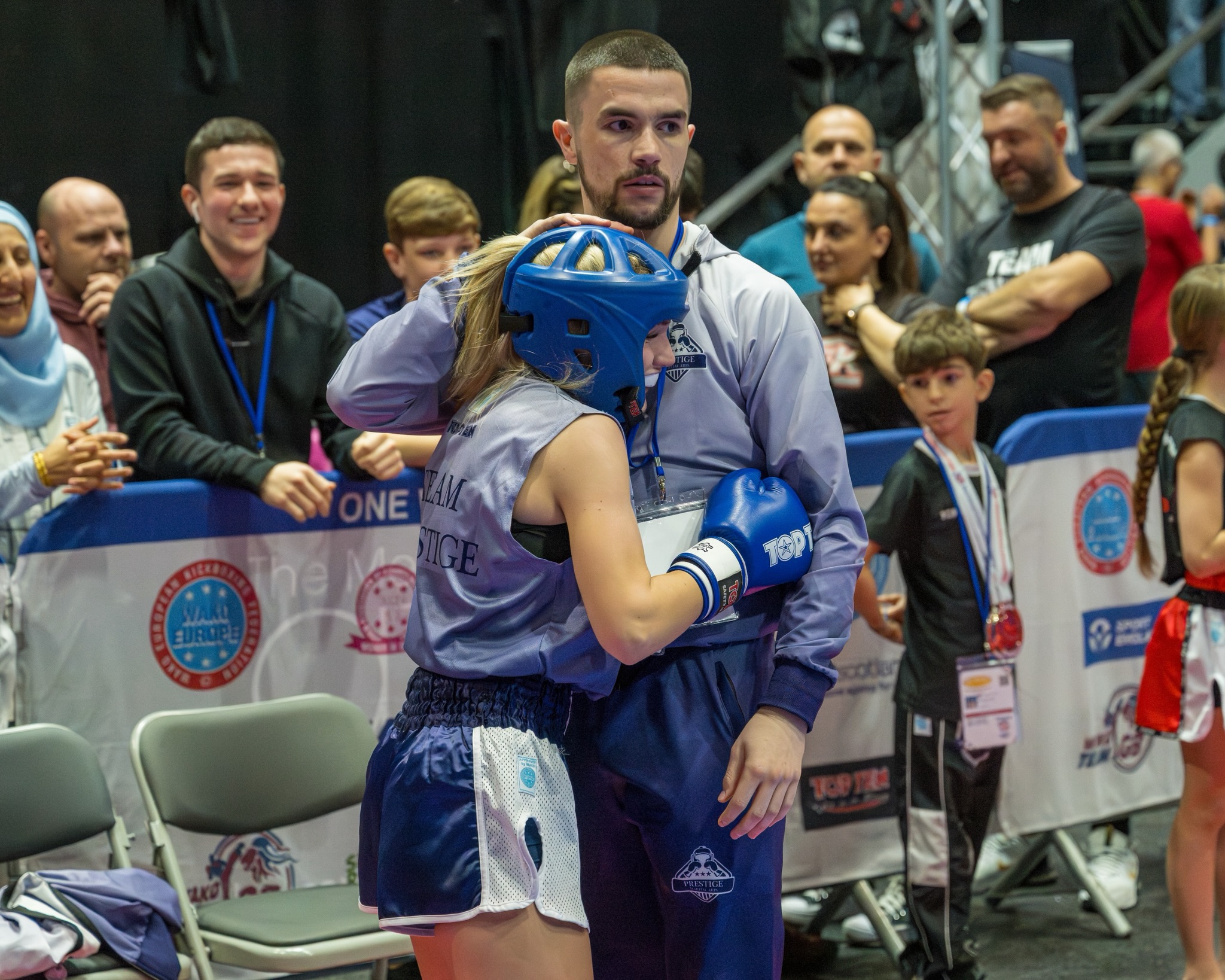 Team Prestige x Project XIII Media 📸
Some of the moments captured at the @kickboxinggb Nationals. 🇬🇧
📸 @projectxiii_media
#kickboxing #martialarts #fighter #photographer #combat