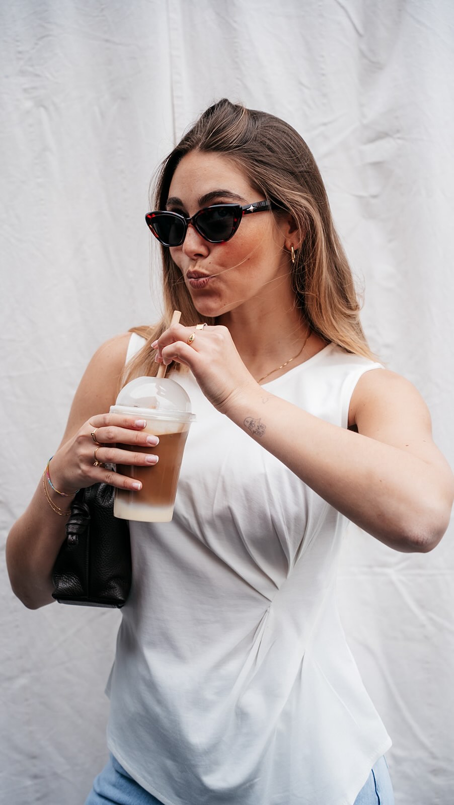 GRWM met Milla🩷
Shop de leukste items bij Julia ✨
www.juliabybb.com
#grwm #outfitinspo #webshop #ootd #newcollection