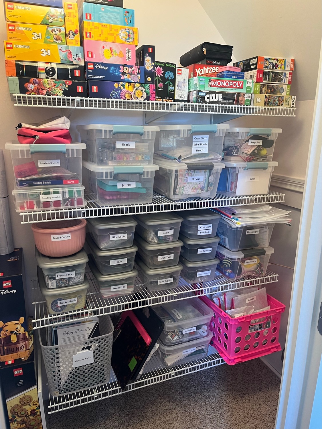 She had just moved in and had more closet space than she’d ever had before.
And somehow it was still chaos.
Because space doesn’t organize itself. Without a system the clothes pile up, the shoes spread out, and you’re still standing there every morning saying you have nothing to wear.
We gave everything a zone. Clothing by category. Shoes with an actual home. That big organizer that was sitting in the middle of the bedroom — moved into the closet where it belongs.
Now the bedroom can breathe and the closet actually works. 🤍
📍 Bowling Green, KY — DM us to book
#transformationtuesday #beforeandafter #closetorganization #homeorganization #bowlinggreenkentucky