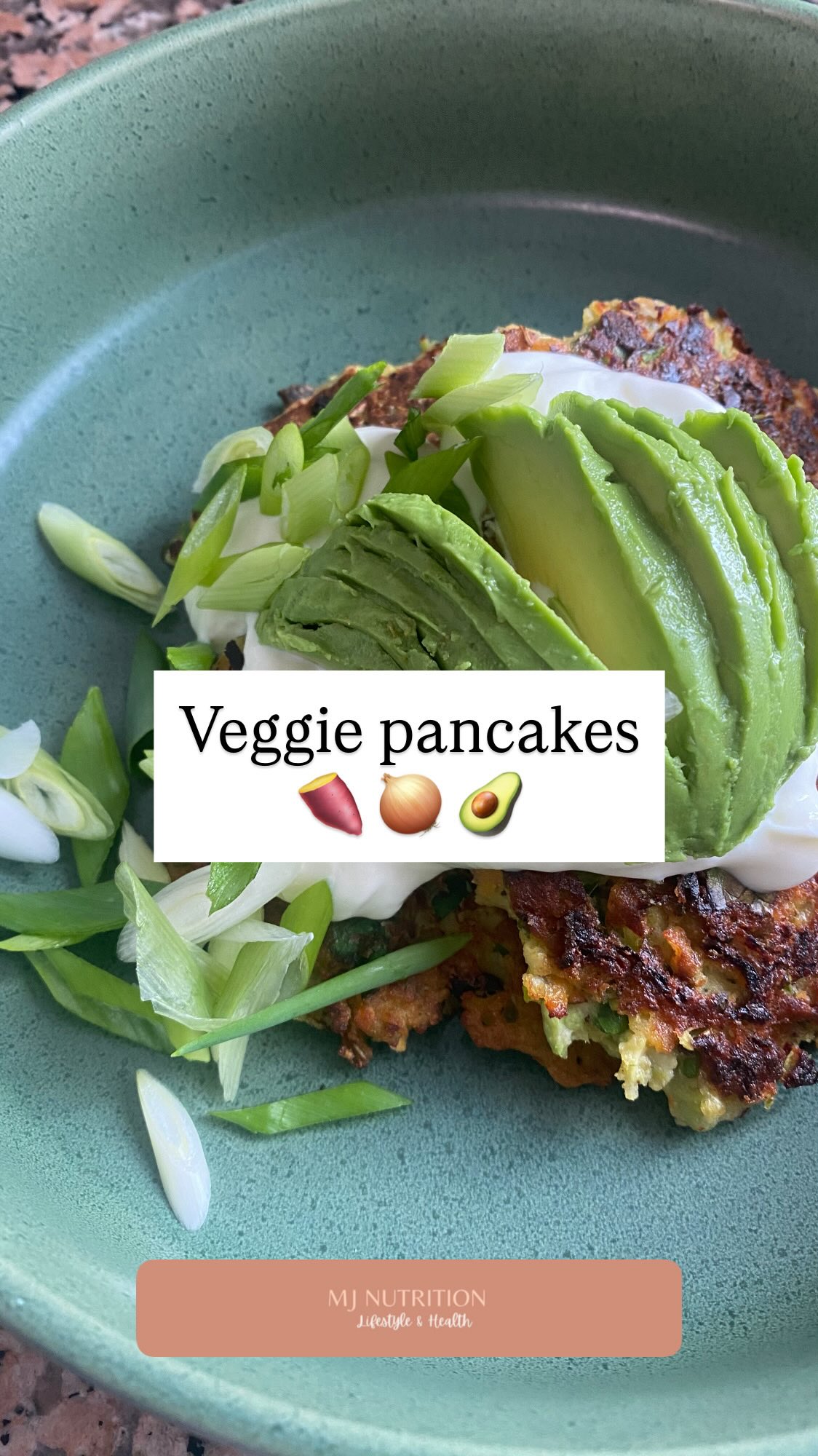 🌱 Savoury Veggie Pancakes (GF + Vegan) 🥞
A quick, nourishing meal that supports you especially during busy or stressful times 💛
Made with chickpea flour for plant-based protein to help keep blood sugar steady, plus sweet potato for slow-release energy and mood support.
Packed with veggies like kale and red onion for fibre, antioxidants, and magnesium, nutrients your body often needs more of when you’re under stress.
✨ Ingredients
• ½ cup chickpea flour
• ½ cup water (adjust for a thick batter)
• ½ zucchini, grated
• ¼ sweet potato, grated
• ¼ red onion, finely chopped
• Small piece fresh ginger, grated
• 1 clove garlic, minced
• 2 spring onions, chopped
• Handful kale or cabbage, finely shredded
• Herbs of choice (I used herbes de Provence)
✨ Serve with: avocado and optional plant-based yogurt
Simple food. Real nourishment. Less stress in the kitchen and on your body 🌿
Save for an easy, feel-good meal 💛
#StressAwarenessMonth #VeganRecipes #GlutenFreeRecipes #HealthyEating #BalancedBloodSugar