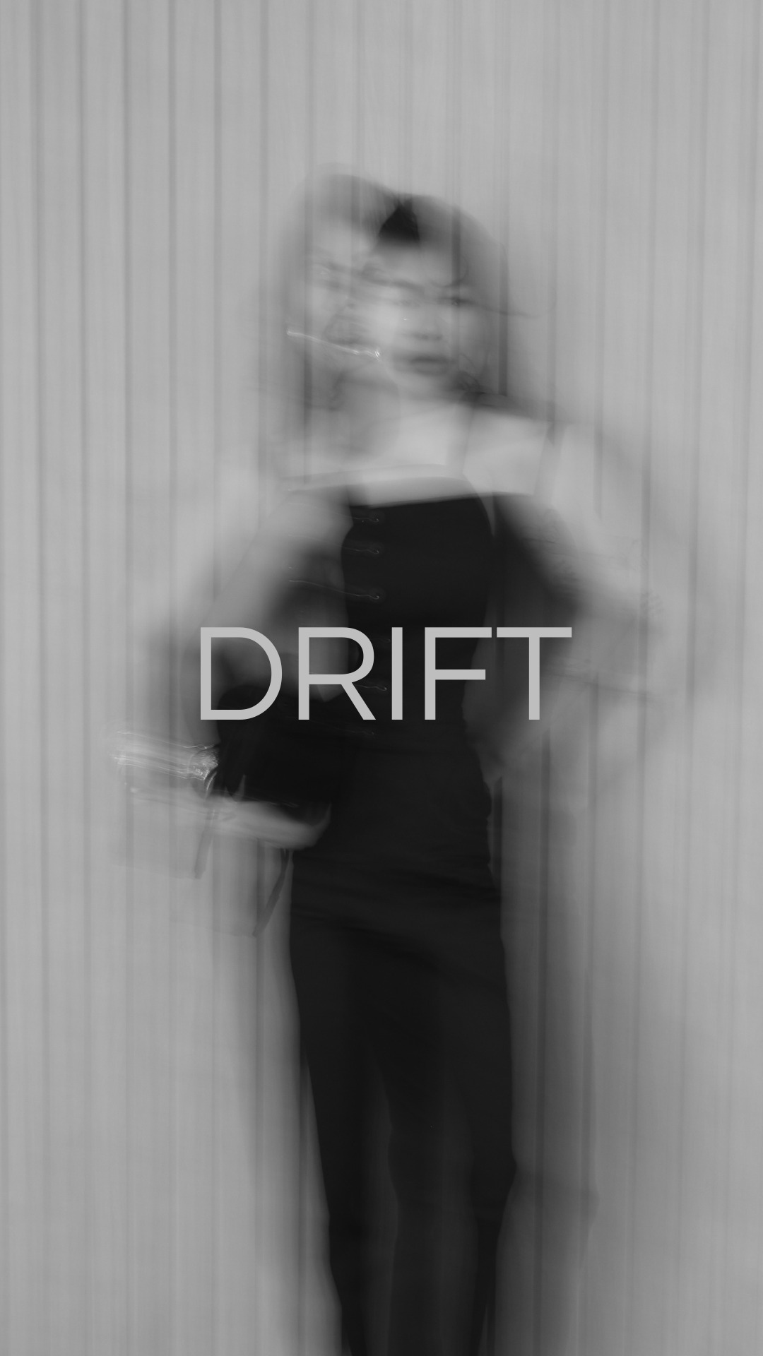 DRIFT: MOVIMENTO QUE DEFINE ESTILO
Nada rígido. O jeans acompanha o ritmo, o corpo e a atitude. Entre o urbano e o essencial, o denim se transforma em liberdade.
Drift é movimento. É presença !
#AmmoJeans #Ammo #DenimFlow #Estilo #Movimento