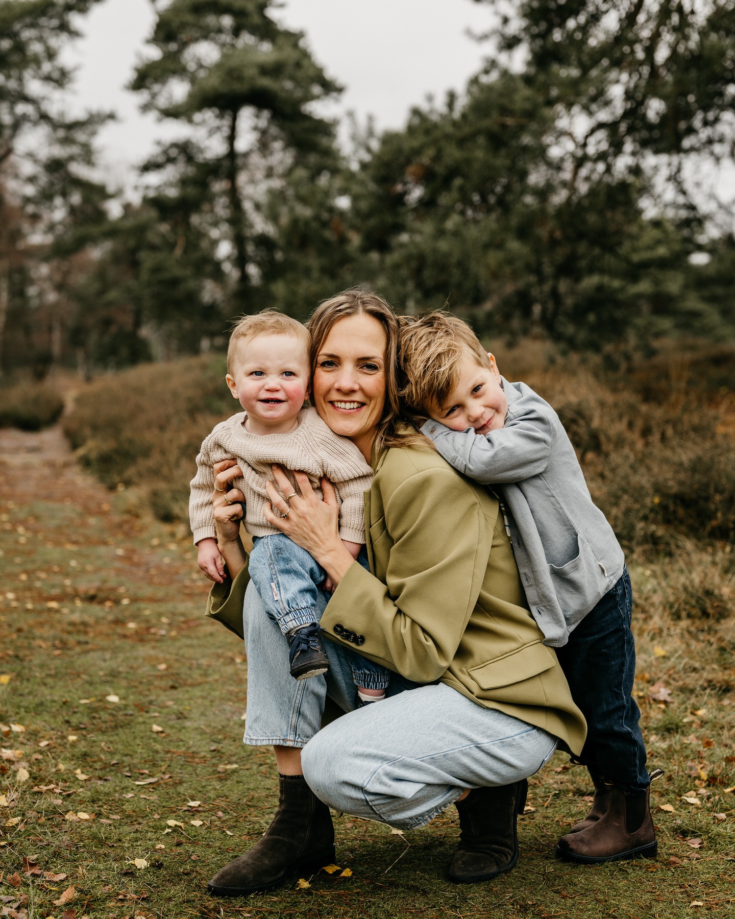 ๐ค
---------
#family #familiefotograaf #familiefotograaflimburg #familyphotographer #lifestylephotography #fotograafroermond #motherhood #gezinsfotografie #familytime #gwennfotografie