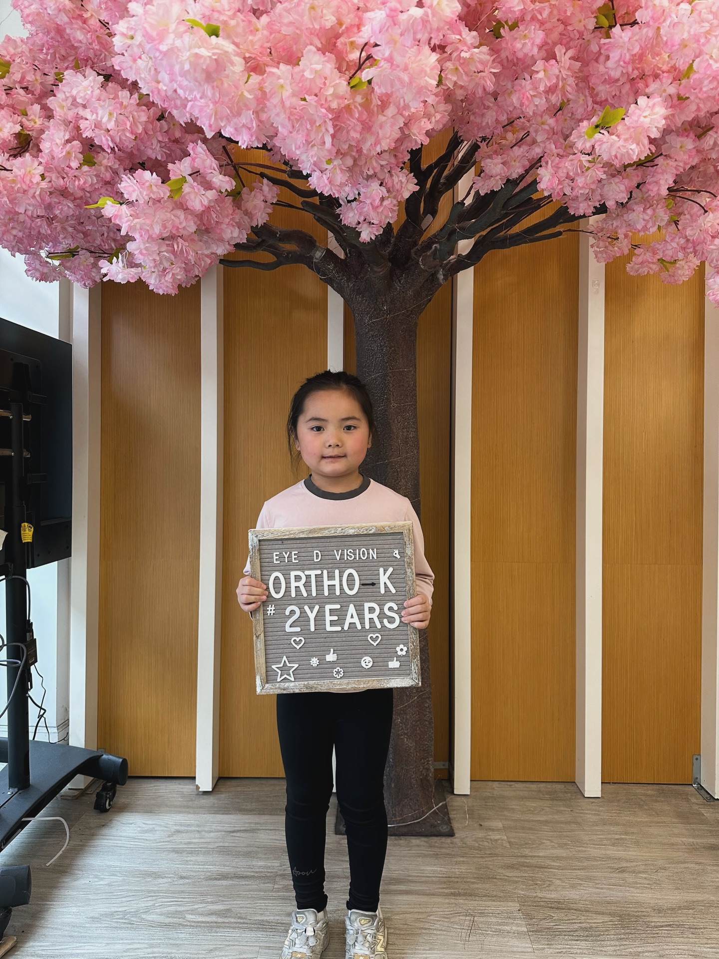 2 years of clear vision and big smiles! 😄🌟 Keep shining! 💕
#orthok #nyc #myopiacontrol #eyed