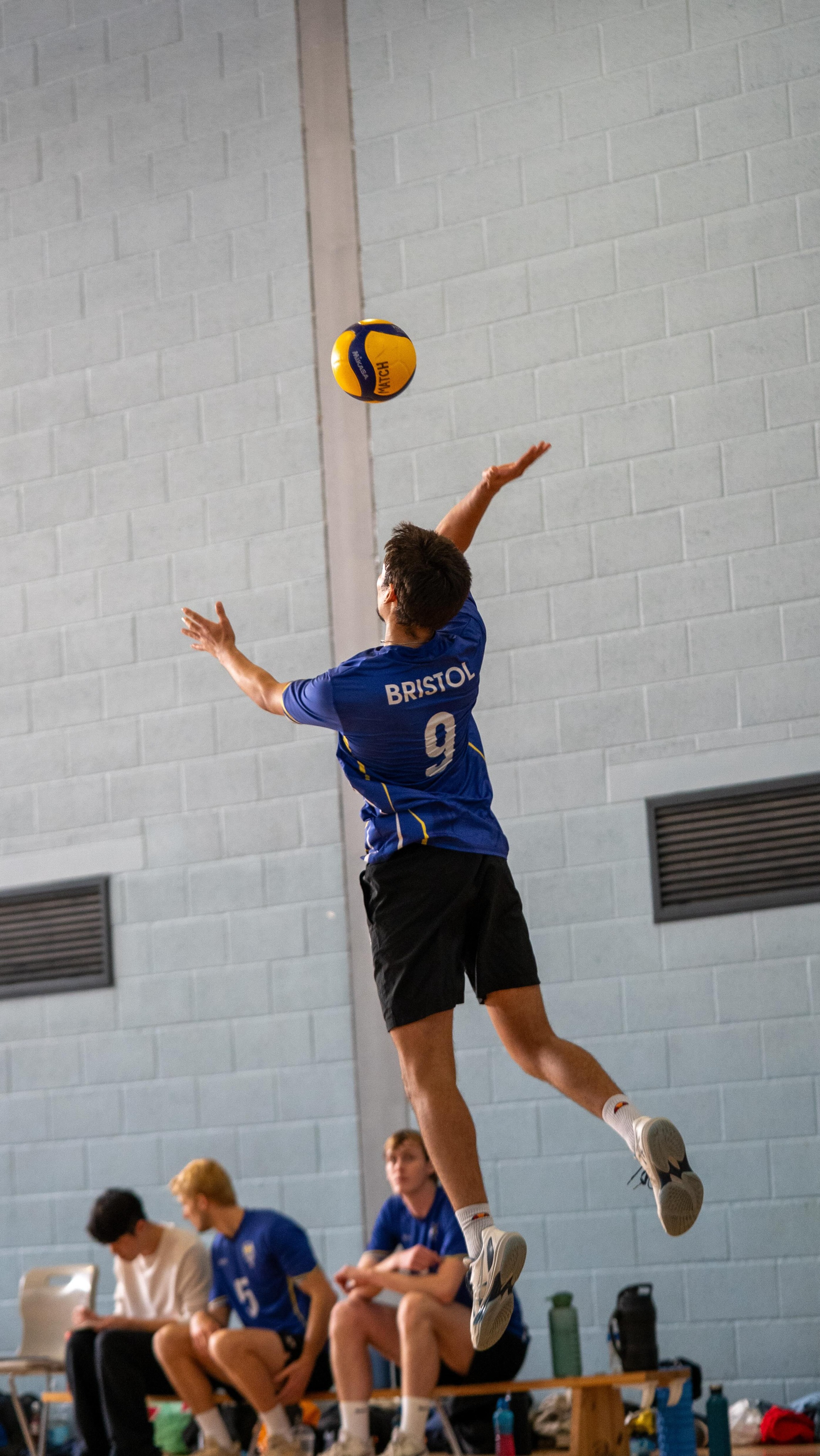 Straight down the line, past the block — unstoppable💛💙
.
.
.
#WeAreBVC #BristolVolleyballClub #BVCMens1 #VolleyballEngland #BristolSports