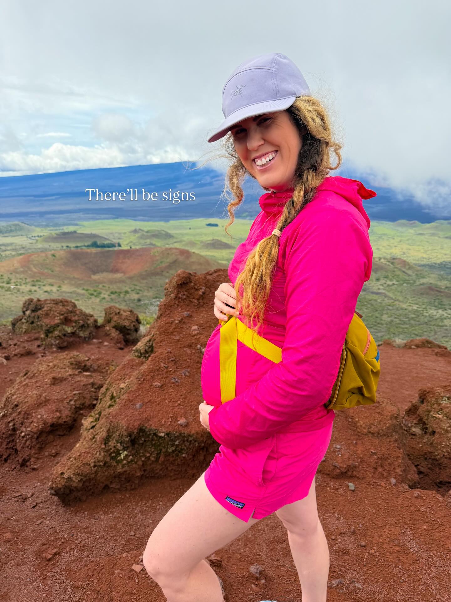 A new adventure season is here 🥹
I have been very sick and very mia here online but deeply grateful x100 to be growing our baby.
Sending so much love to mamas manifesting pregnancy 🙏 Through loss and challenges, I see you. 🫶
#pregnancy #hikingpregnant #preggo