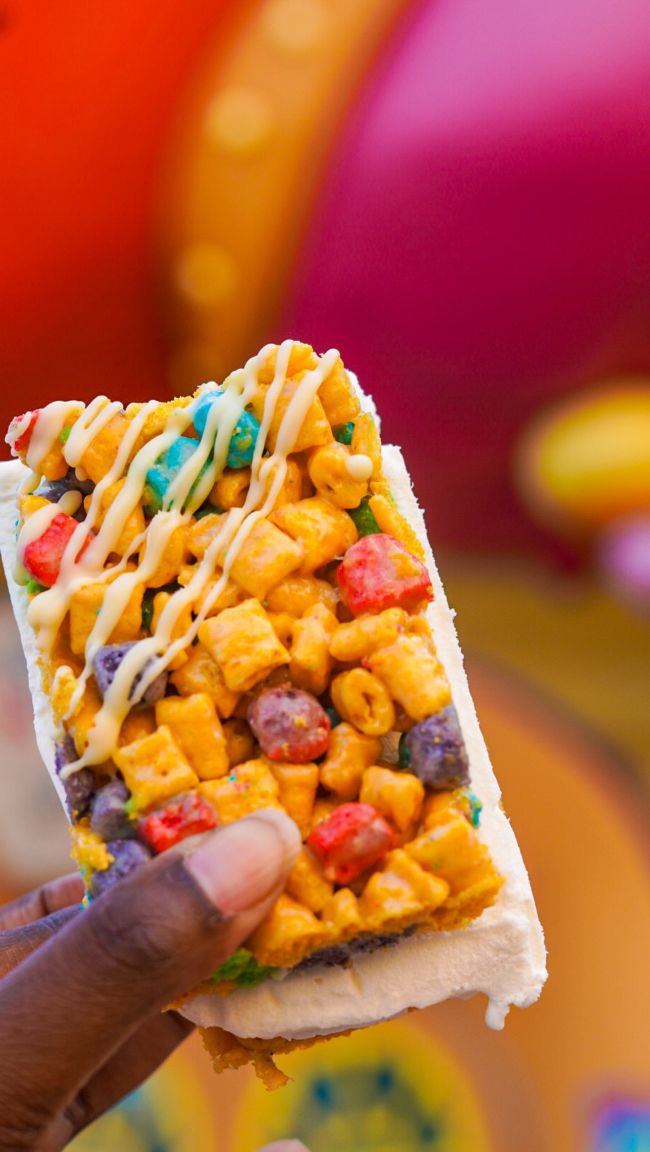 Childhood memories UNLOCKED! Captain Crunch paired with Ice Cream…. SAY LESS!
@universalorlando y’all were on to something with this one 😎
Crunch Bunch Ice Cream Bunch: $6.49
📍Islands Of Adventure
Universal Orlando Resort | Islands Of Adventure | Seuss Landing
#universalorlandoresort #islandsofadventure #seusslanding #captaincrunch #orlandothemepark