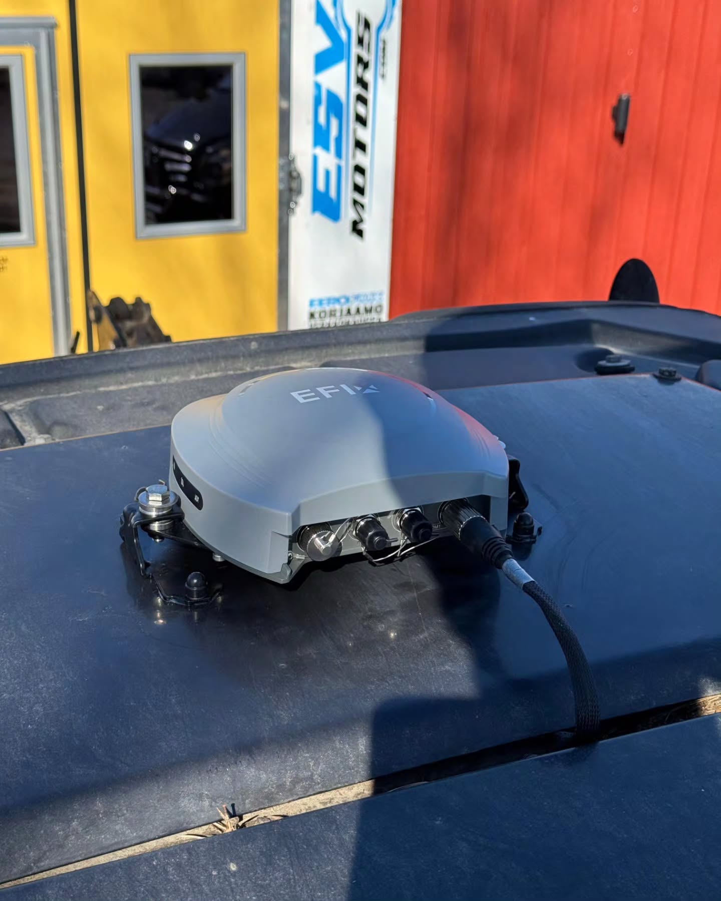 Asiakkaamme Valtra päivitettiin kertaheitolla automaattiohjaus- ja ISOBUS aikaan EFIX eSteer 20 MAXilla! 😎
Tähän koneeseen asennettiin:
✅️ EFIX eSteer 20 MAX - automaattiohjauspaketti
✅️ Mallikohtainen asennussarja
✅️ Ohjauskulman anturi
✅️ ISOBUS - jälkiasennussarja
✅️ Aktivointikytkinsarja asennettuna nostolaitekatkaisimen viereen
Jälleen yksi kone valmiina tuleviin koitoksiin! Meiltä automaattiohjaukset suoraan varastosta, vielä kevään kylvöille! 🤩
#efixag #valtra #automaattiohjaus #agronav