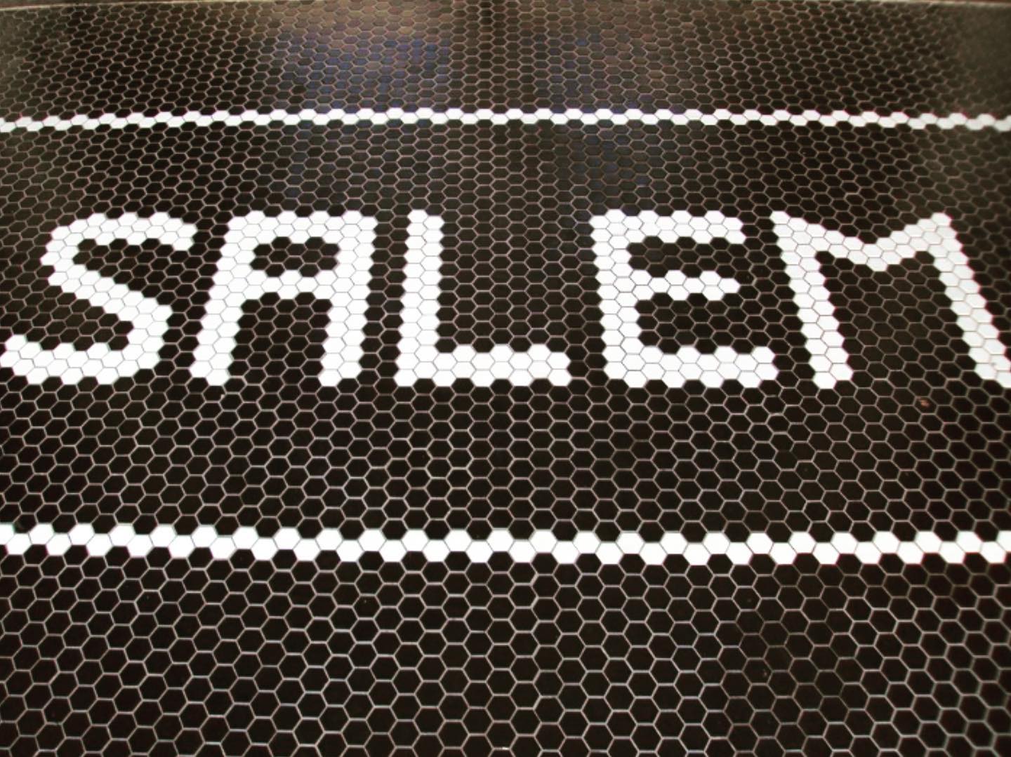 This is your sign to come to Salem and tour with Salem on Your Own!