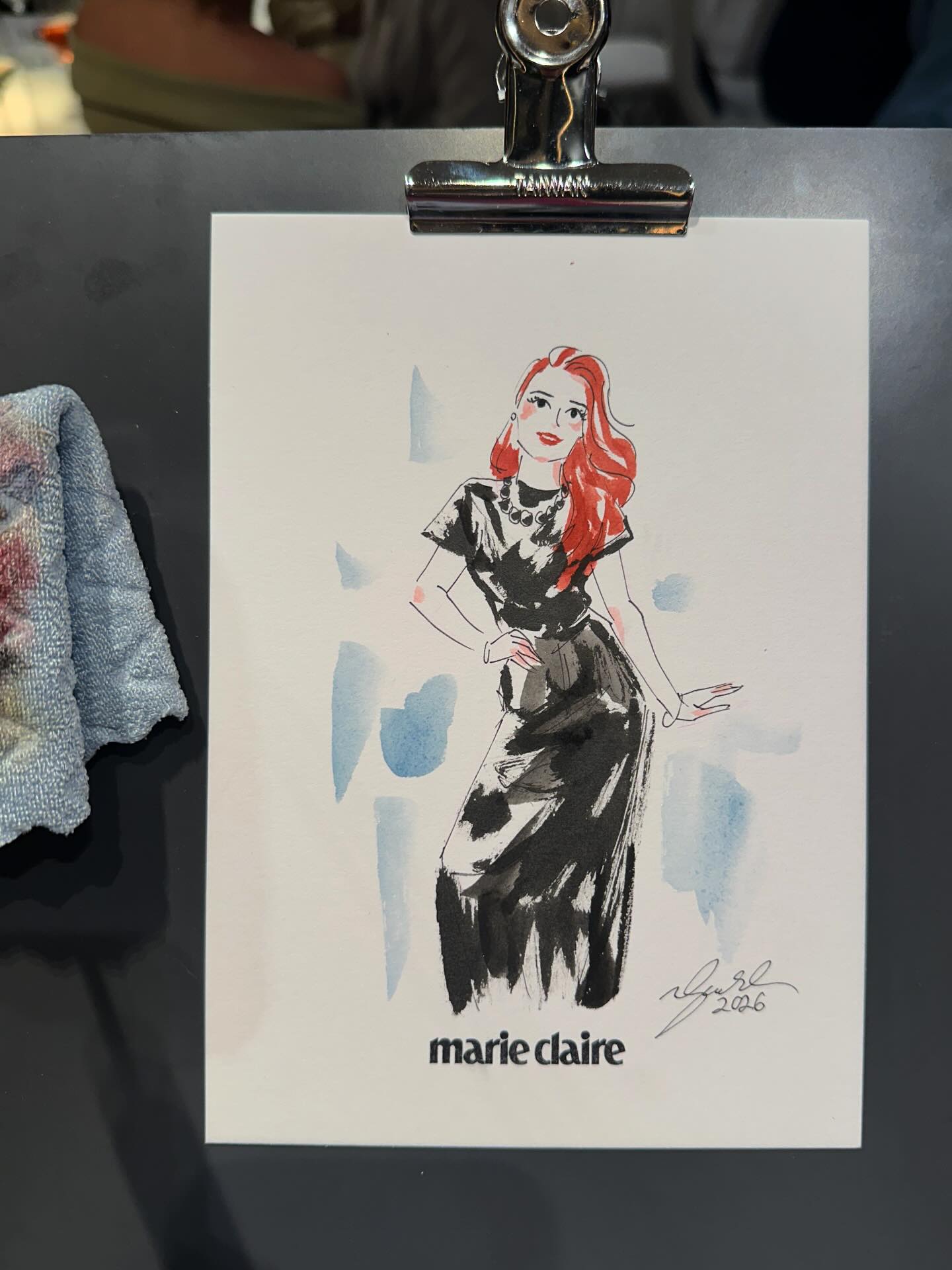 Live-drawing at the award ceremony PRIX D’EXCELLENCE DE LA BEAUTÉ 2026 by @marieclaire_de at @koenigshof_munich
A glamorous event above the rooftops of Munich.
Winners
💛Biotherm Aquasource+ Vitamin Glow Gel
💛Kérastase Gloss Absolue Glaze Drops
💛Hermès Beauté Rouge Brillant Silky
💛Pharmos Natur Intensive Eye Regeneration
💛Louis Vuitton Make-up