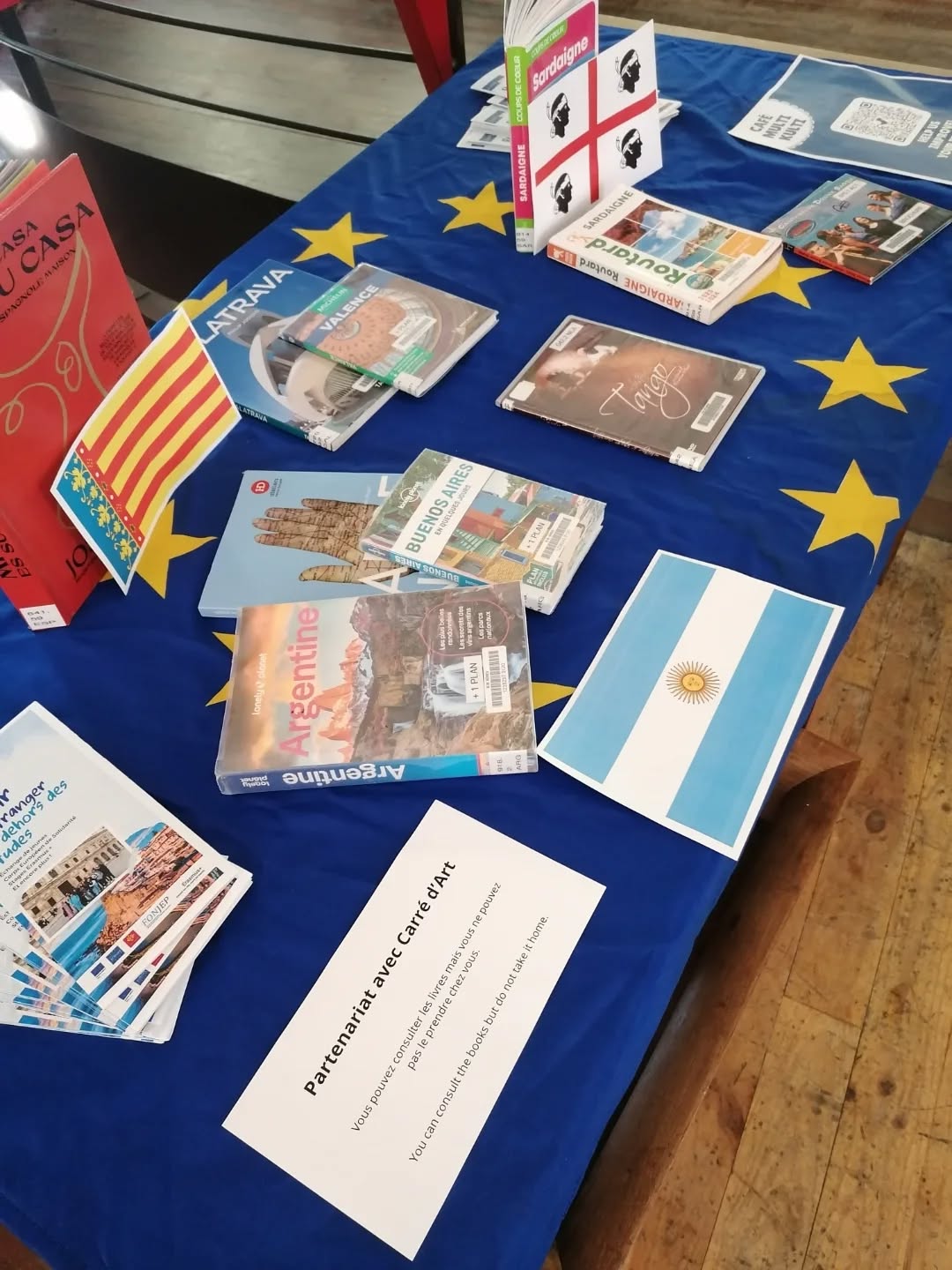 Café Multi Kulti
Un grand merci à toutes les personnes présentes qui ont contribué à faire de cet événement un moment chaleureux et convivial.
Un clin d’œil tout particulier aux pays merveilleusement représentés, la Sardaigne, Valence et l’Argentine 🇮🇹🇪🇸🇦🇷
Nous avons terminé autour d’une belle discussion, accompagnée de délicieux mets traditionnels qui nous ont fait voyager encore un peu plus.
À très bientôt pour une prochaine rencontre !