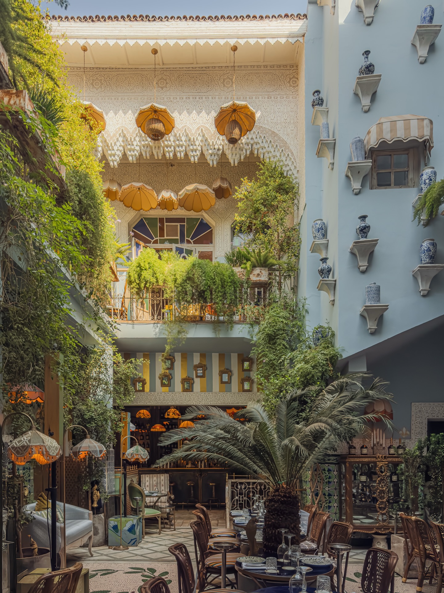 Le déjeuner à la Villa Aaron, une parenthèse paisible
à deux pas de l’effervescence de la médina
______________
Lunch at Villa Aaron, a peaceful escape just steps away
from the buzz of the medina
@amazozgroup members
Ouvert 12:00 — 02:00
7/7
Reservations 🔗 in bio
Maison de famille & de fêtes depuis 1936
Cuisine à partager
📍 7, Rue Ibn Rochd, Marrakech Medina — Parking sur place
📞 +212 (0) 6 69 09 08 28
✉️ contact@villa-aaron.com
🌐 villa-aaron.com
#villaaaronmarrakech #babaaaron #maisondefetes #marrakechmedina #restaurantvintage