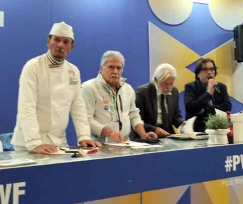 🍕 Da Martinsicuro a Parma: una storia che continua dal 1974.
Il Maestro Evandro Taddei protagonista di un importante confronto nazionale sul riconoscimento della professione del pizzaiolo.
Un motivo di orgoglio per il nostro territorio e per una storia fatta di passione, tradizione e qualità.
#martinsicuro #pizzeria #evandrotaddei #fornoalegna #tradizioneitaliana