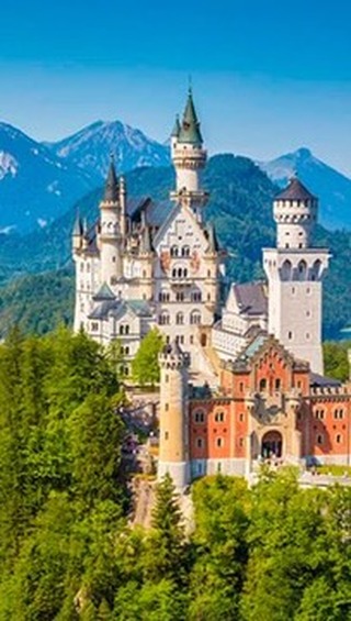 O Castelo de Neuschwanstein não é só uma parada na rota.
É aquele momento em que tudo desacelera… e você entende por que escolheu estar aqui.
#Xtrada #Neuschwanstein #Alemanha #Mototurismo #ViagemDeMoto #VidaSobreDuasRodas #Estrada #Aventura #ExploreOMundo #Experiência #ViagemComPropósito #CenáriosIncríveis